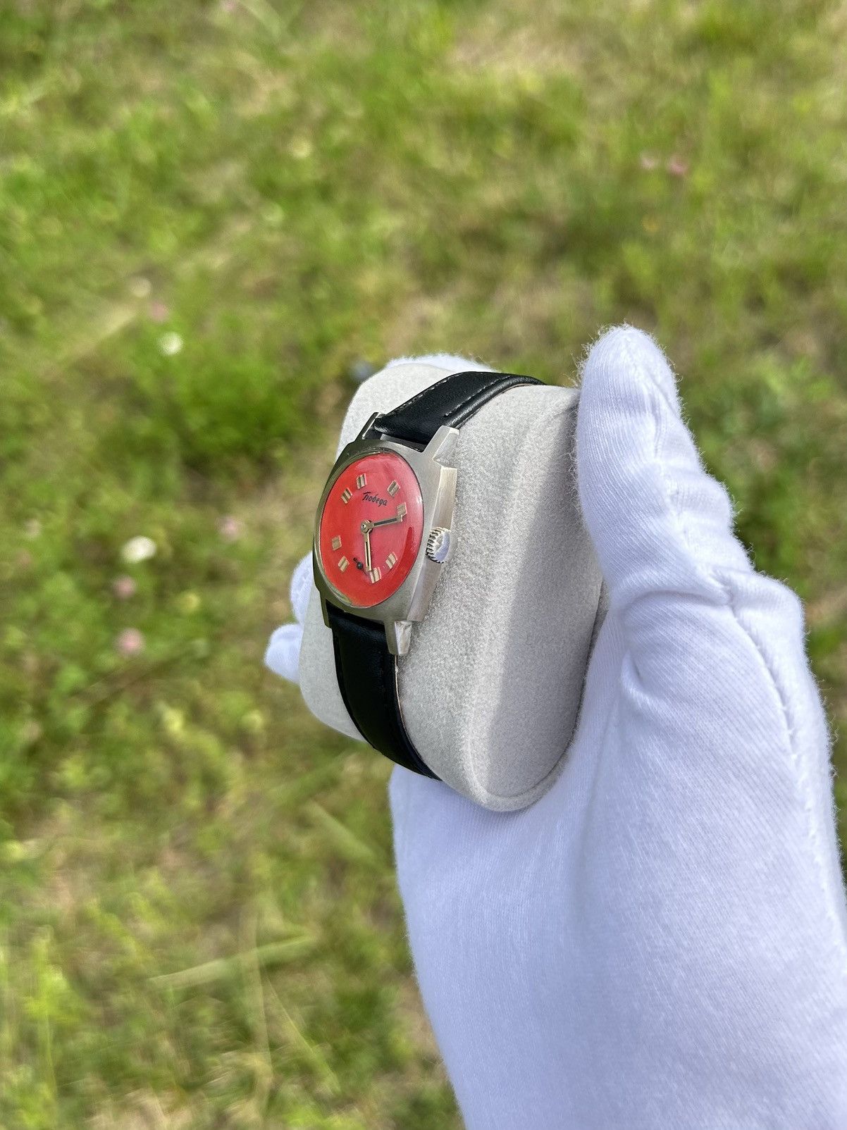 Vintage Vintage Watch Pobeda Small Mechanical USSR Authentic 1950s Size ONE SIZE - 5 Thumbnail