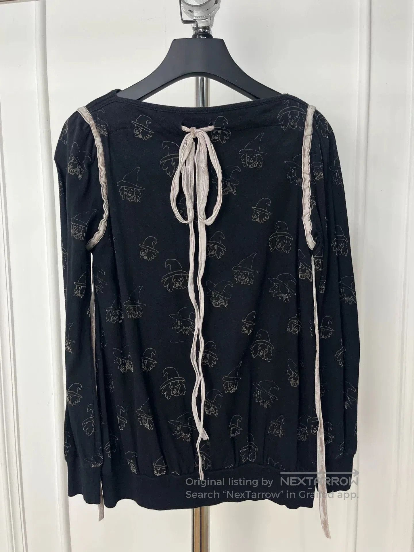 Undercover classic long sleeve witch print top. Size S / US 4 / IT 40 - 2 Thumbnail