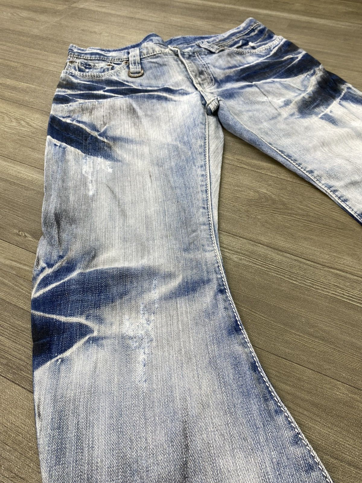 BUFFALO BOBS Buffalo Bobs Clawmark Curve Distressed Mudwash Flared Jeans Size US 32 / EU 48 - 4 Thumbnail