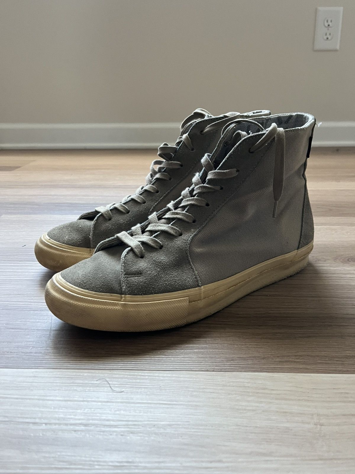 Nonnative Nonnative Wanderers (Size 2) Size US 10 / EU 43 - 10 Thumbnail