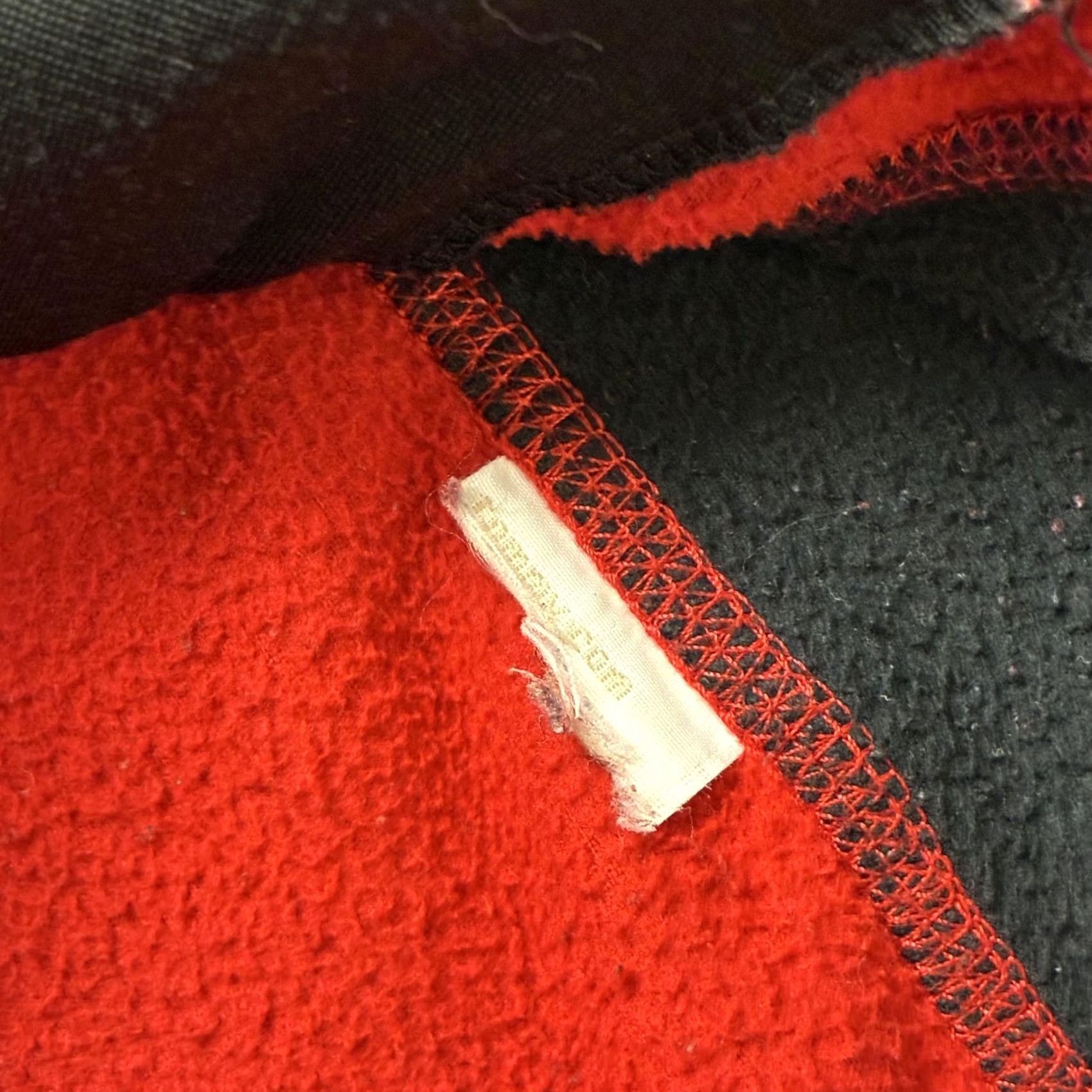 Tommy Hilfiger VINTAGE Tommy Hilfiger Jacket Mens Large Red Fleece Windbreaker Full Zip Size US L / EU 52-54 / 3 - 5 Thumbnail