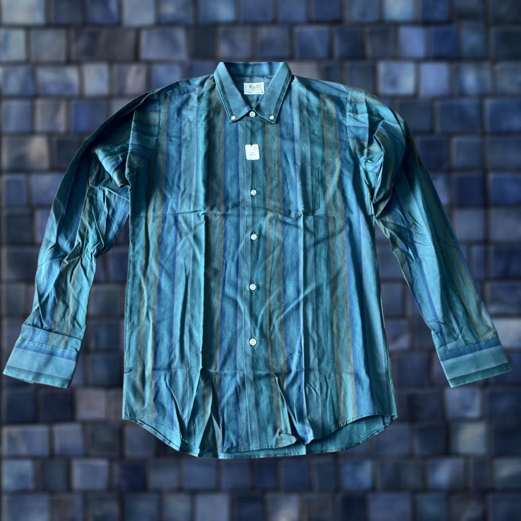 Vintage VINTAGE Ely & Walker Shirt Mens 18 Slim Fit Cotton 1950s Green Rockabilly Button-Front Long Sleeve Size US XXL / EU 58 / 5 - 1 Thumbnail