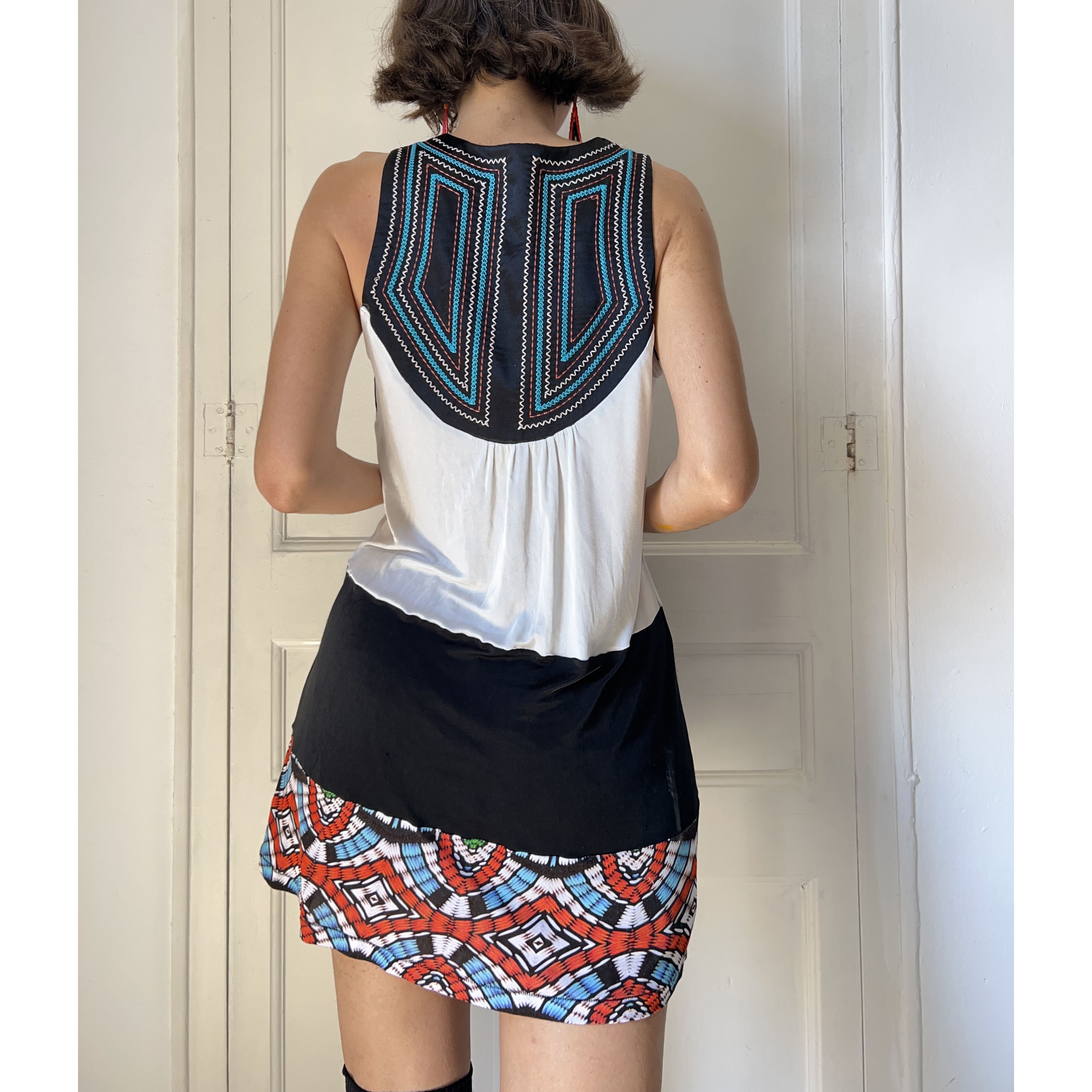 Custo Barcelona Y2K Custo Barcelona Graphic Mesh Shift Dress Size L / US 10 / IT 46 - 2 Thumbnail