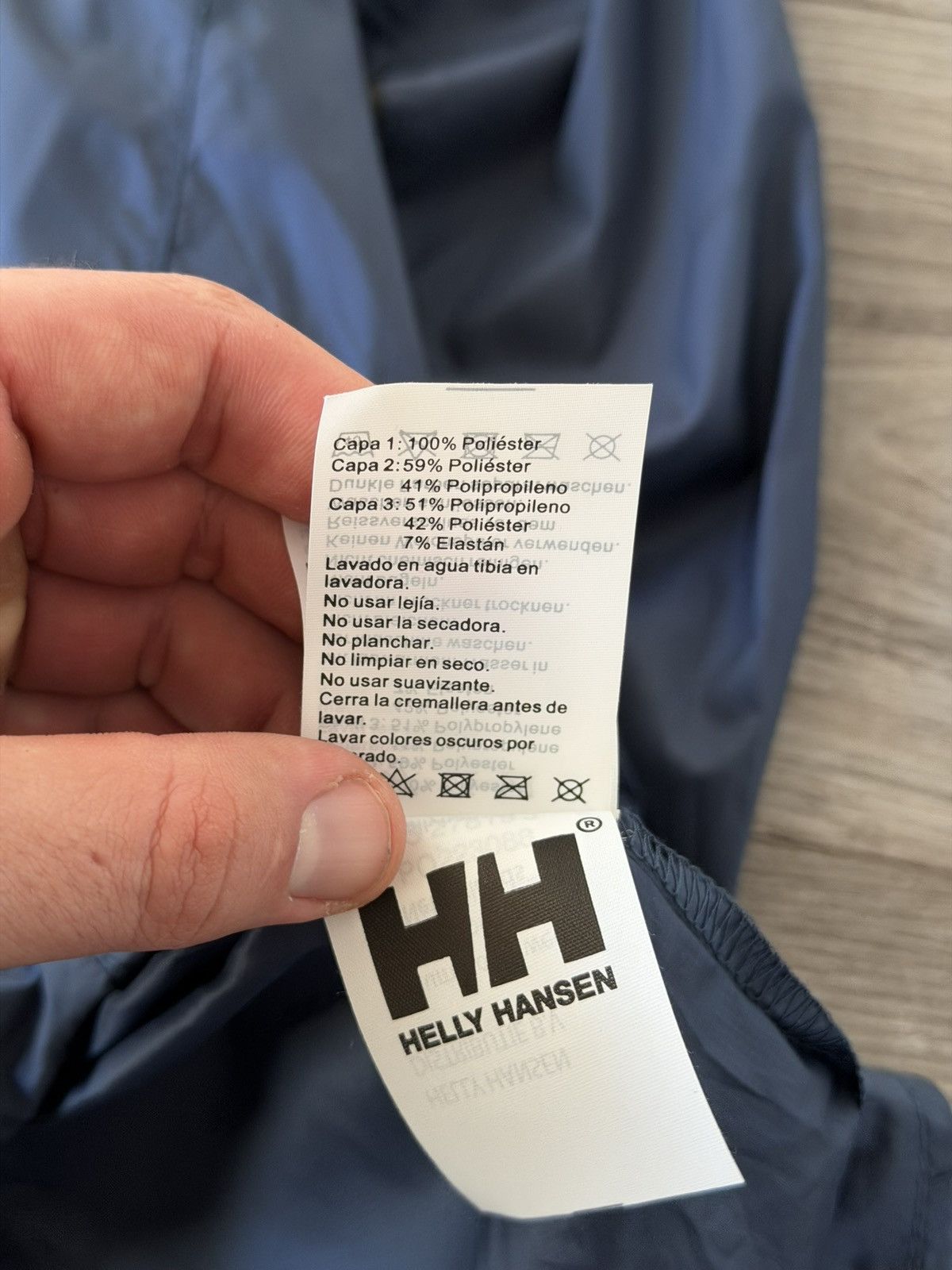Helly Hansen ‼️HELLY HANSEN New With Tags Packable Big Logo JACKET ‼️ Size US L / EU 52-54 / 3 - 12 Thumbnail