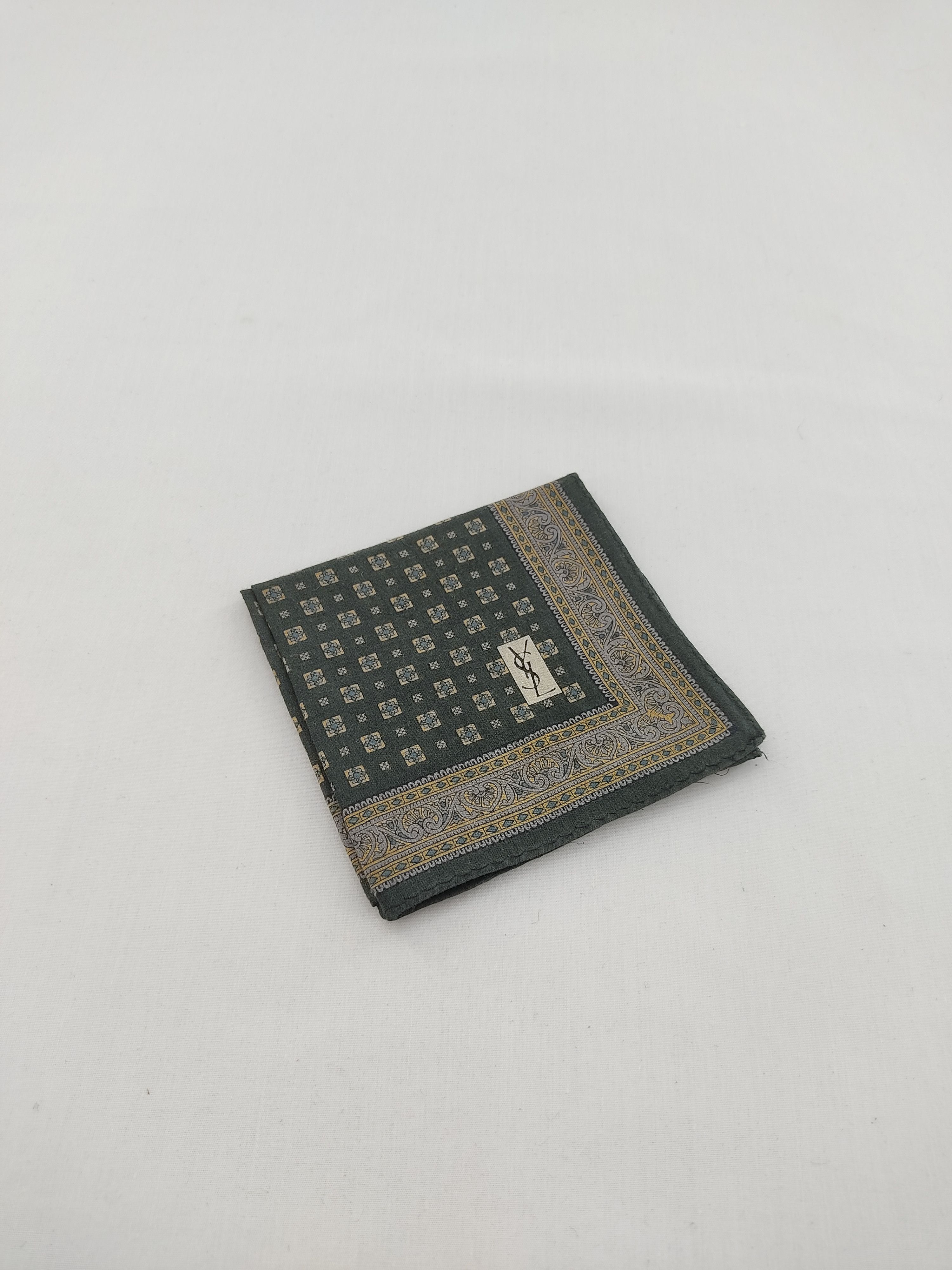 Vintage Vintage Yves Saint Laurent Handkerchief / Neckwear / Bandana Size ONE SIZE - 2 Thumbnail