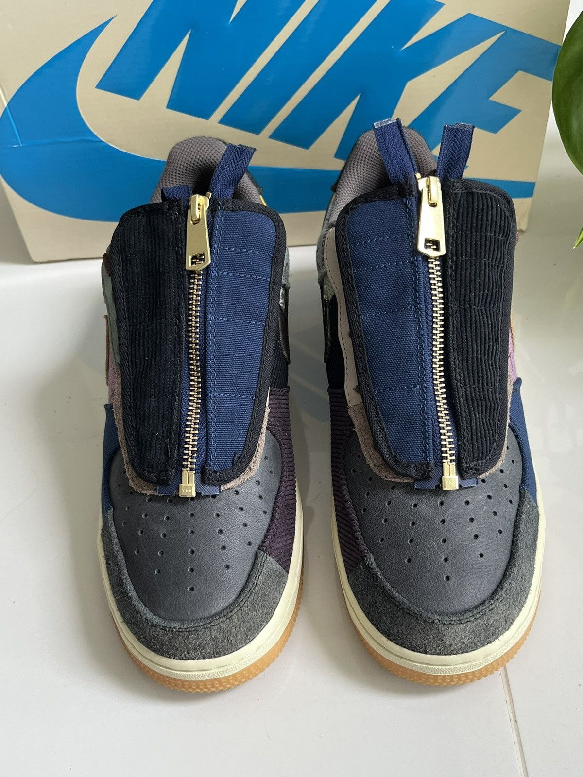 Nike × Travis Scott Nike Air Force 1 Low Travis Scott Cactus Jack Size US 8 / EU 41 - 2 Thumbnail