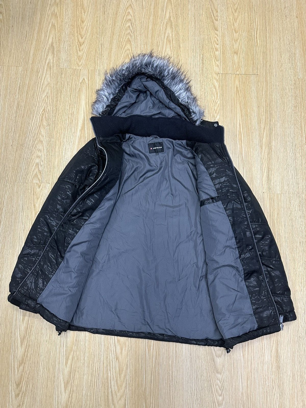 Airwalk × If Six Was Nine × Le Grande Bleu (L.G.B.) Vintage Airwalk Fur Down Like If Six Jacket MJ165 Size US M / EU 48-50 / 2 - 3 Thumbnail