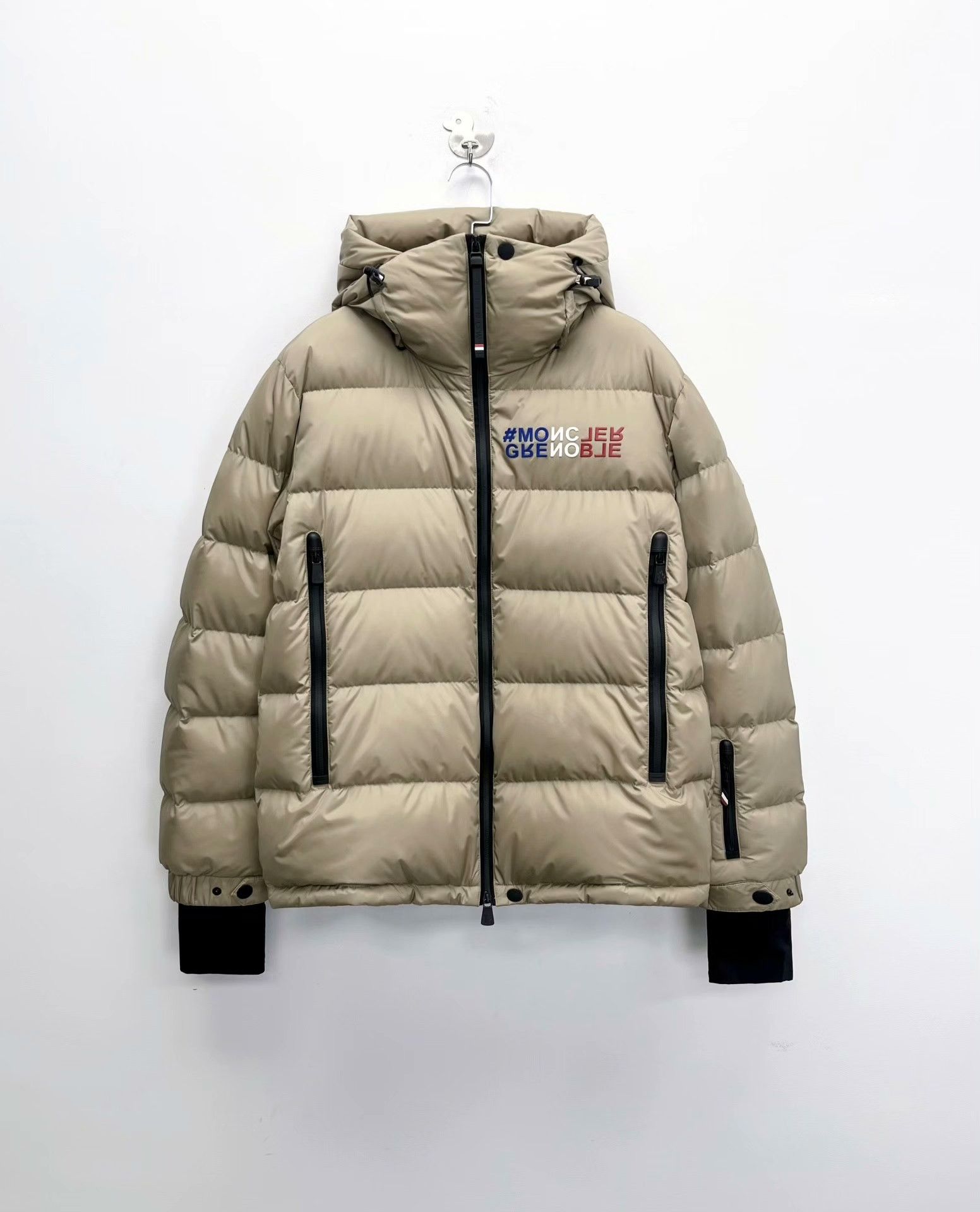 Moncler Moncler Beige Heavy Coat 23 Men Size US XS / EU 42 / 0 - 1 Thumbnail