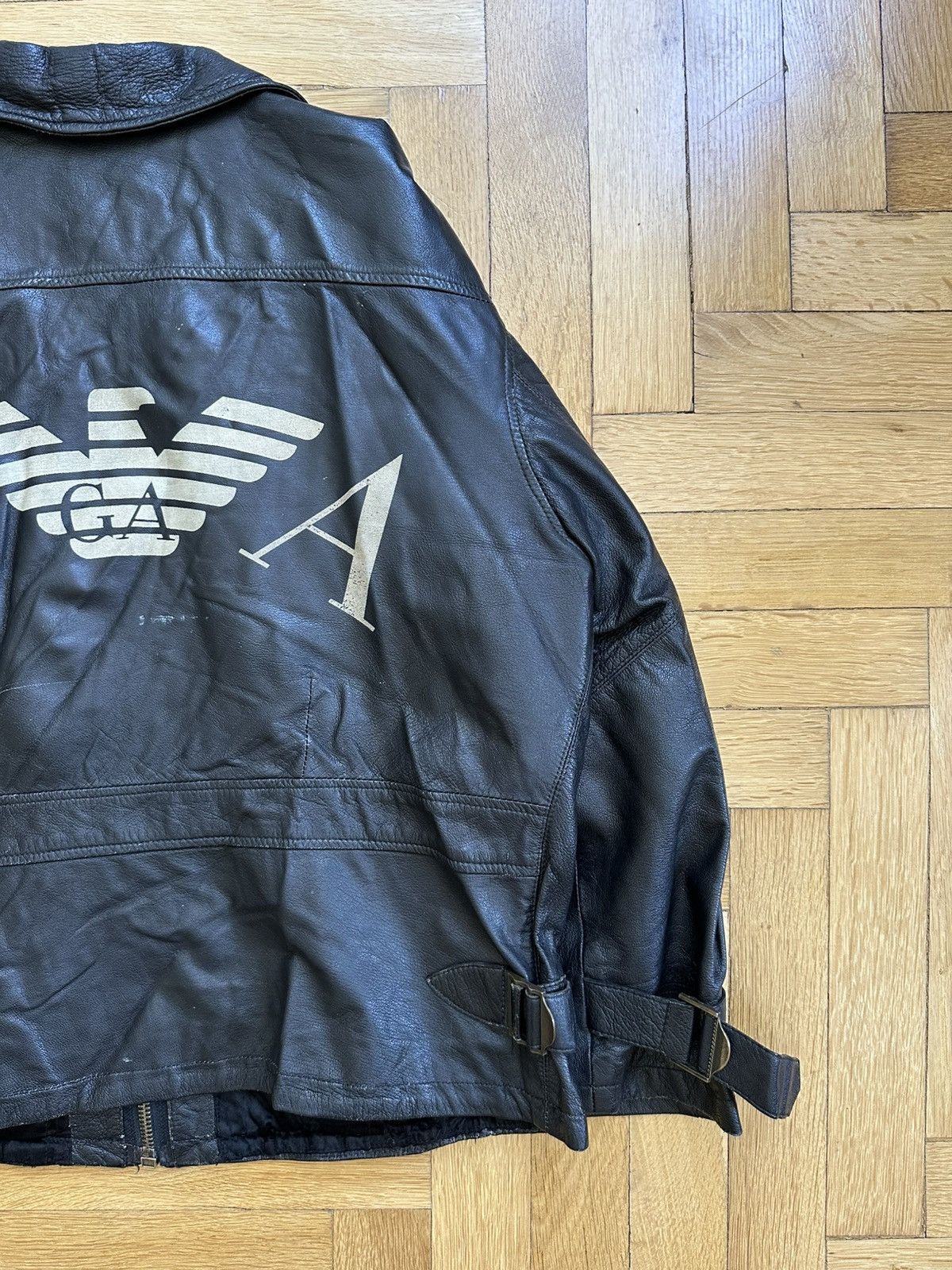 Emporio Armani Emporio Armani Vintage 80s Cropped Buckel Leather Jacket Size US M / EU 48-50 / 2 - 4 Thumbnail