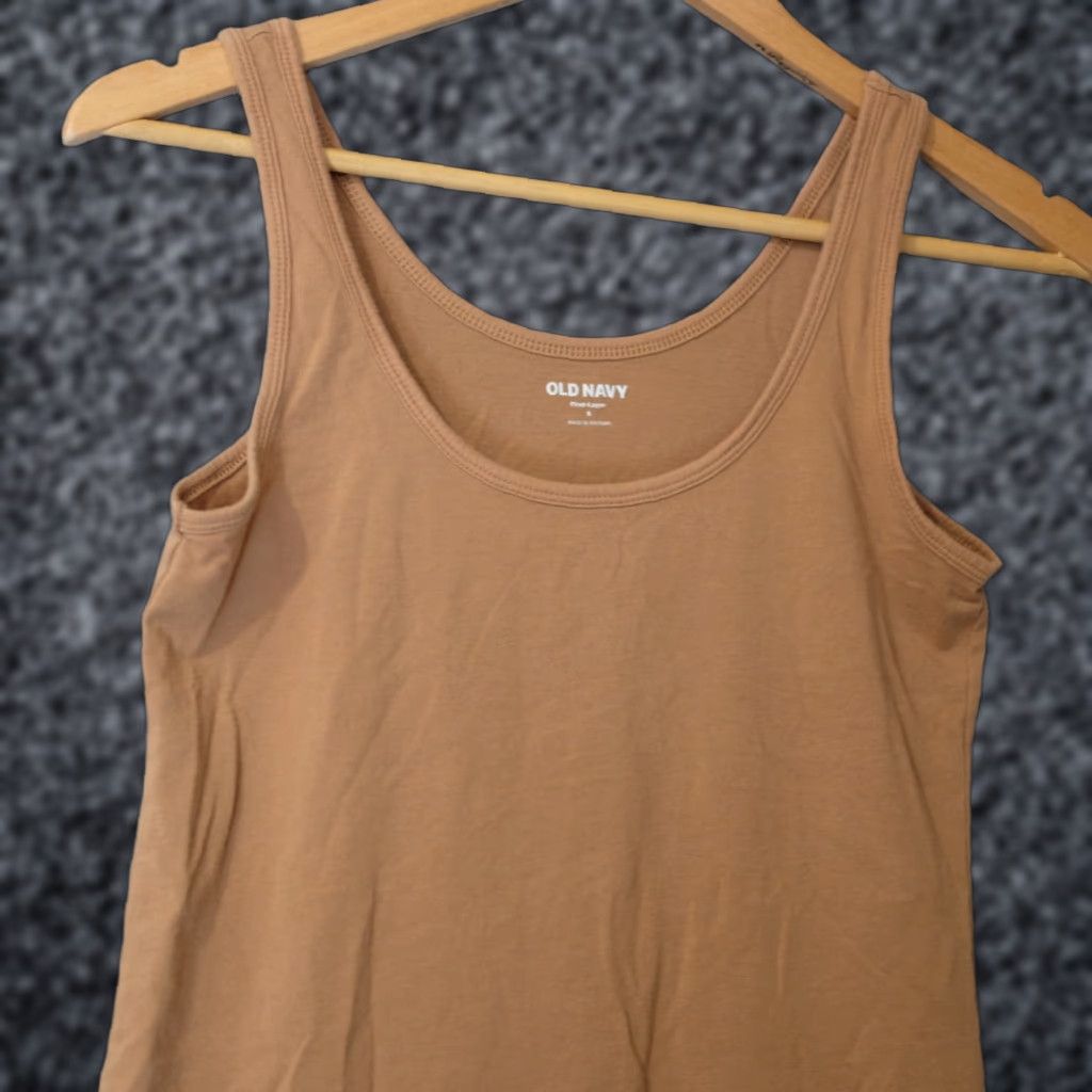 Old Navy EUC Old Navy First Layer Scoop Neck Tank Top Brown Super Soft Womens S Tank S Adults? Size S / US 4 / IT 40 - 1 Thumbnail