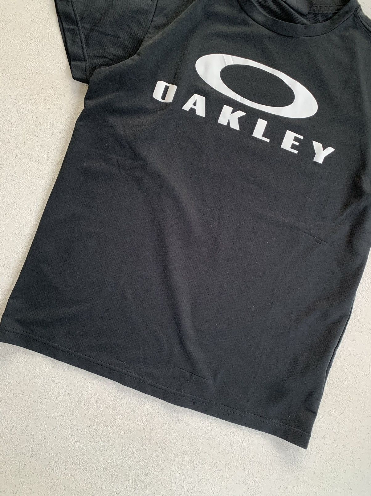 Oakley Vtg Oakley Sportwear Fitted Tee Westernfits Size US M / EU 48-50 / 2 - 7 Thumbnail