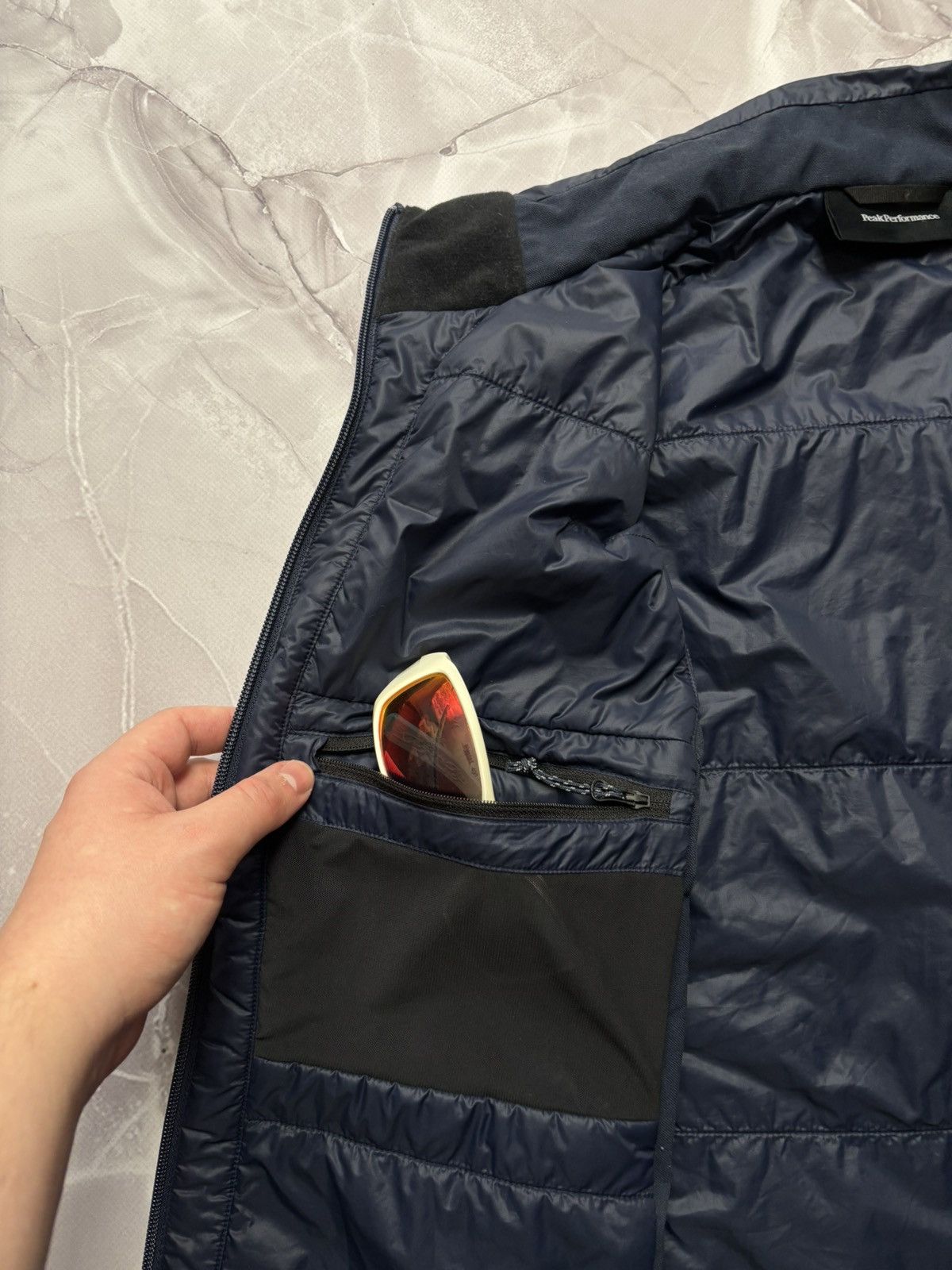 Peak Performance Peak Performance Radiance Insulated Hybrid Vest Women's XL Size XL / US 12-14 / IT 48-50 - 12 Thumbnail