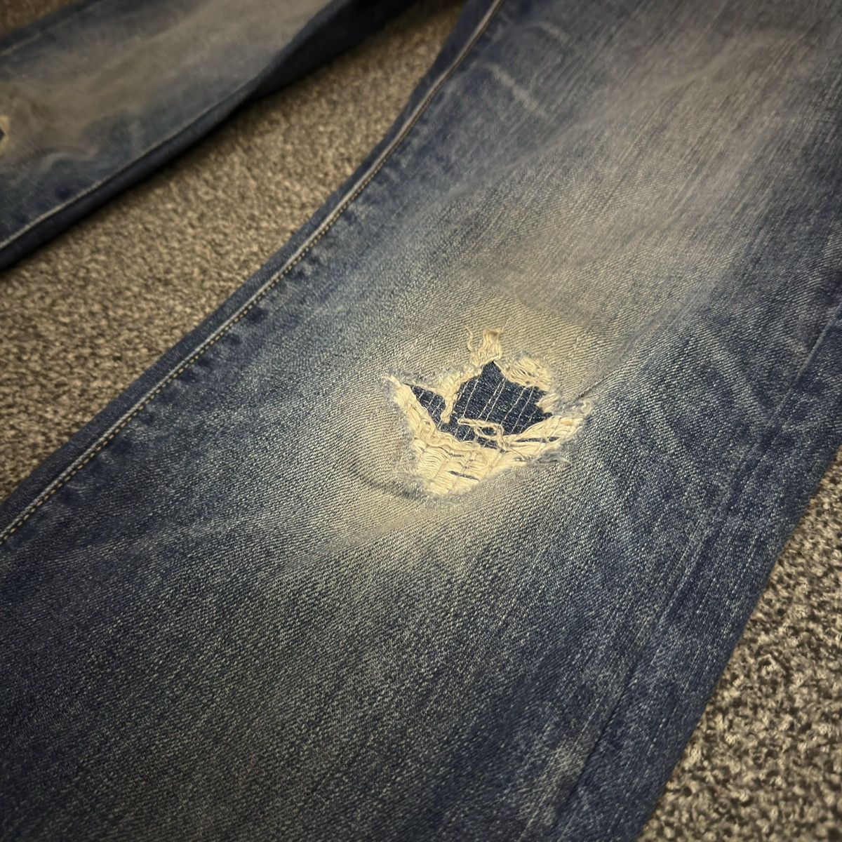 Undercover × Uniqlo Vintage Y2K Uniqlo UJ Distressed Denim Jeans W36 Size US 36 / EU 52 - 5 Thumbnail