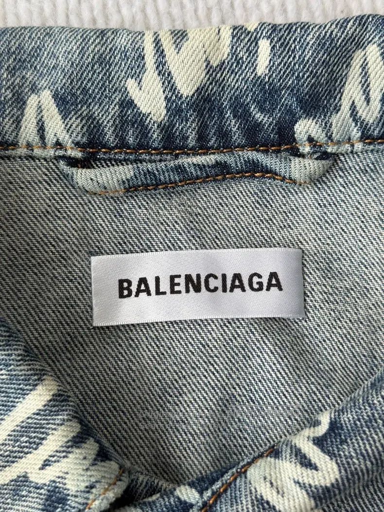 Balenciaga Balenciaga Distressed Denim Printed Jacket Size XXS / US 00 / IT 34 - 4 Thumbnail