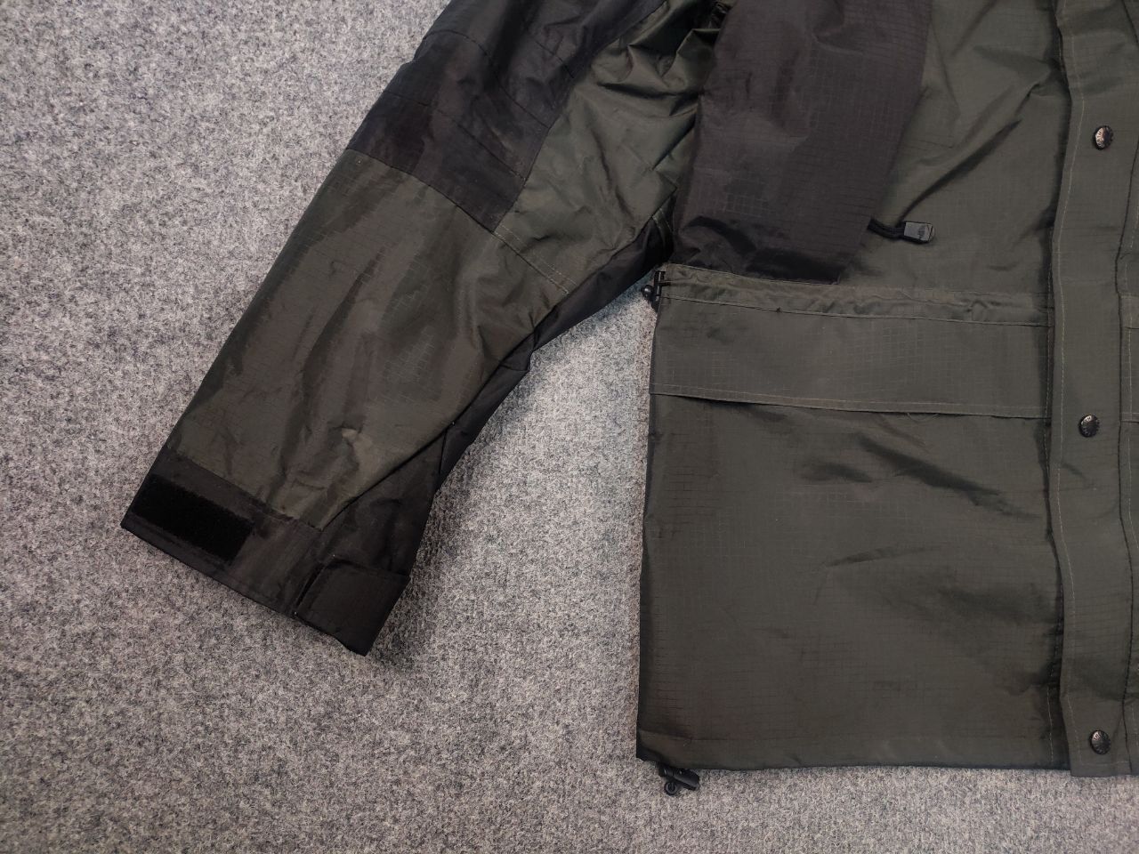 The North Face Vintage 90's The North Face summit gore tex mountain Jacket Size US L / EU 52-54 / 3 - 4 Thumbnail
