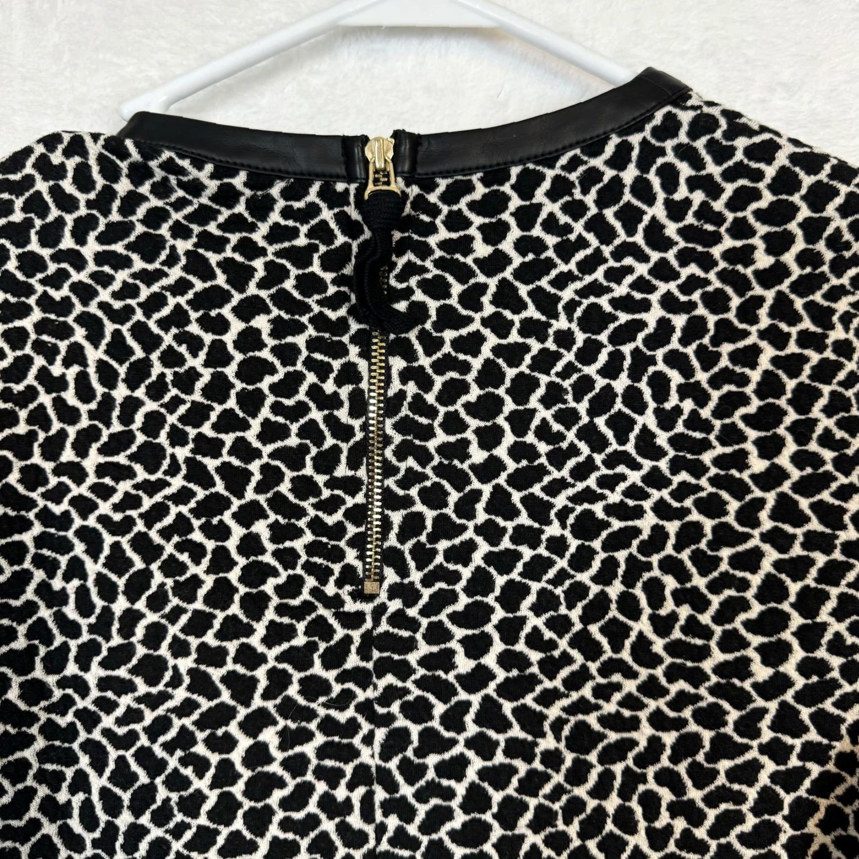 Club Monaco Club Monaco Blouse Women’s XS Black & White Short Sleeve Round Neck Pullover Top Size XS / US 0-2 / IT 36-38 - 4 Thumbnail