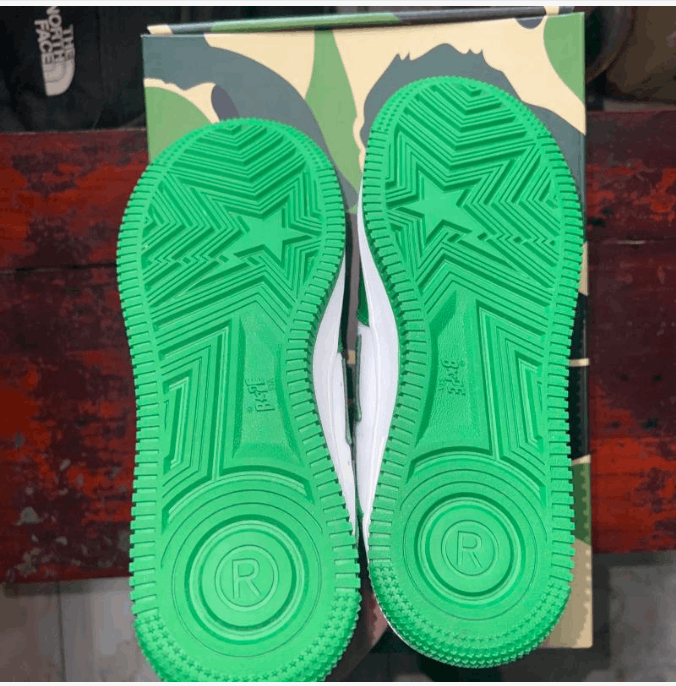 Bape A BATHING APE low-top men's white and green Size US 7 / EU 40 - 4 Thumbnail