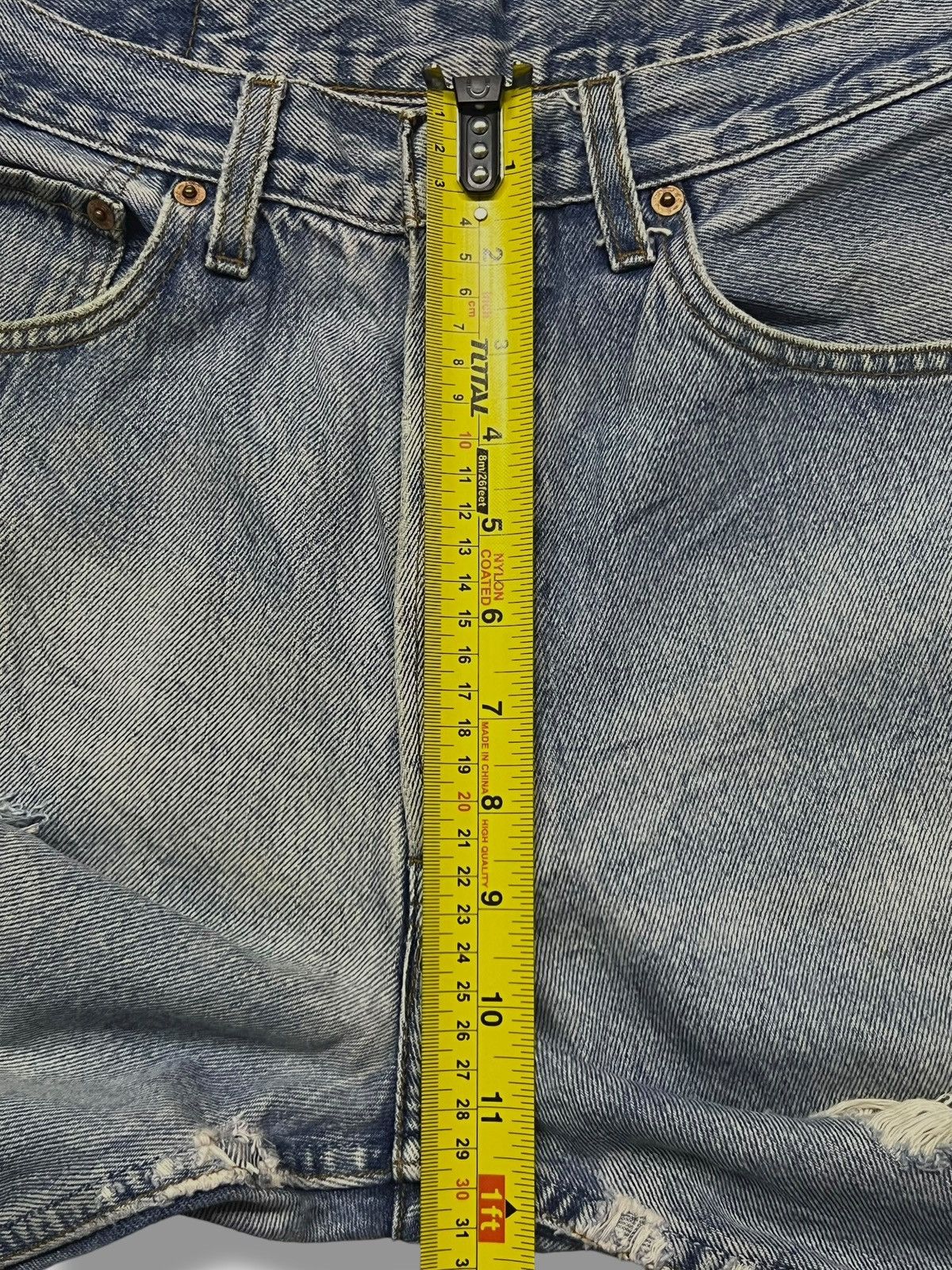 Levi's Vintage 00s Levi’s 501 - Faded Light Wash, Heavy Distressed Size US 30 / EU 46 - 17 Thumbnail