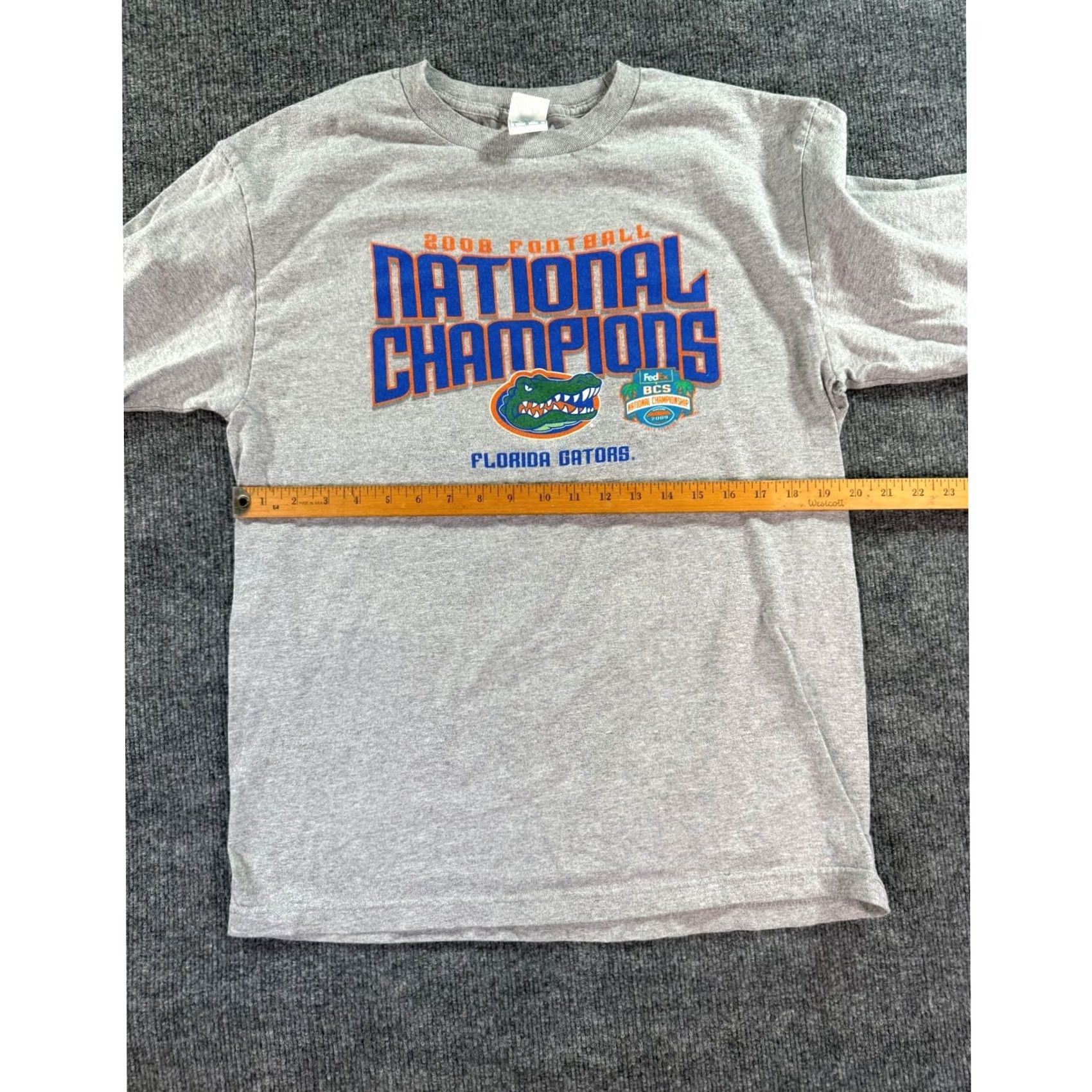 Vintage Florida Gators 2008 National Champions Shirt Mens Large Gray Long Sleeve BCS Size US L / EU 52-54 / 3 - 6 Thumbnail