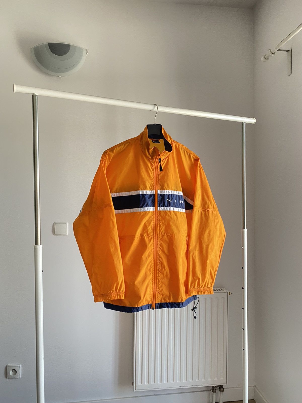 Nike Vintage Nike Light Jacket Size US S / EU 44-46 / 1 - 2 Thumbnail