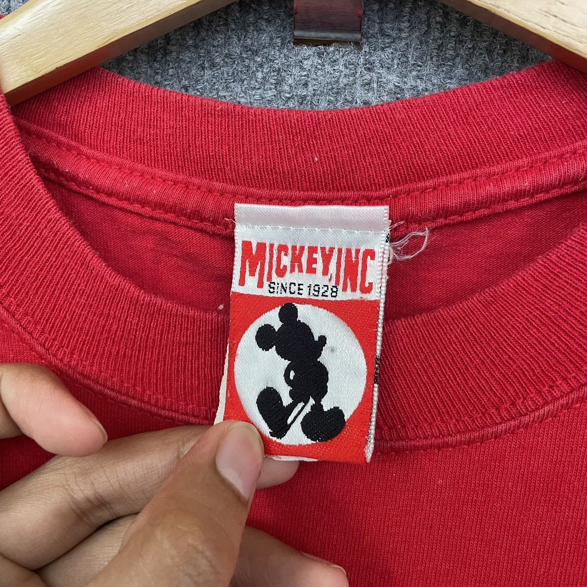 Disney × Mickey Mouse × Vintage Vintage 1990s Minnie Mouse T Shirt Size US L / EU 52-54 / 3 - 3 Thumbnail