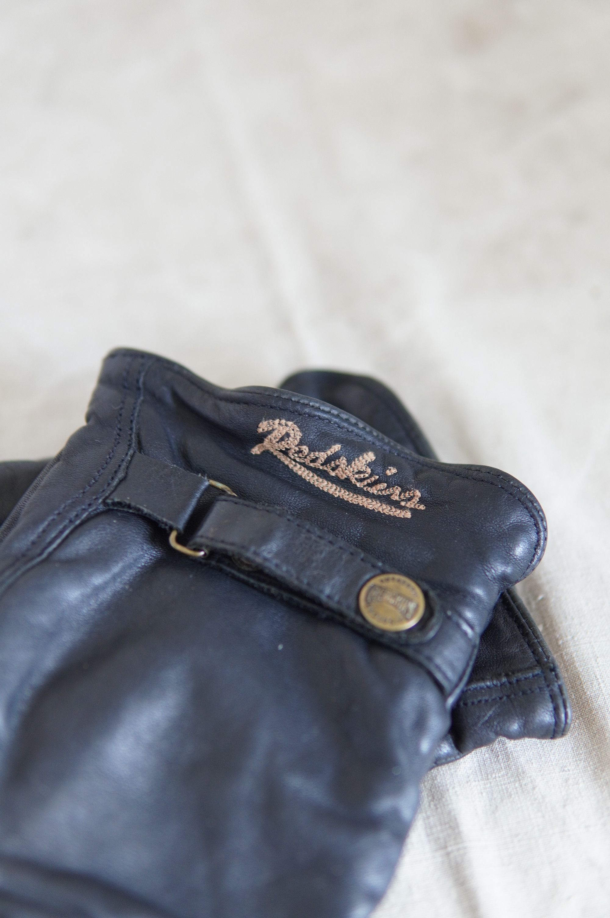 Genuine Leather Vintage Redskins Cow Leather Gloves Size ONE SIZE - 4 Thumbnail