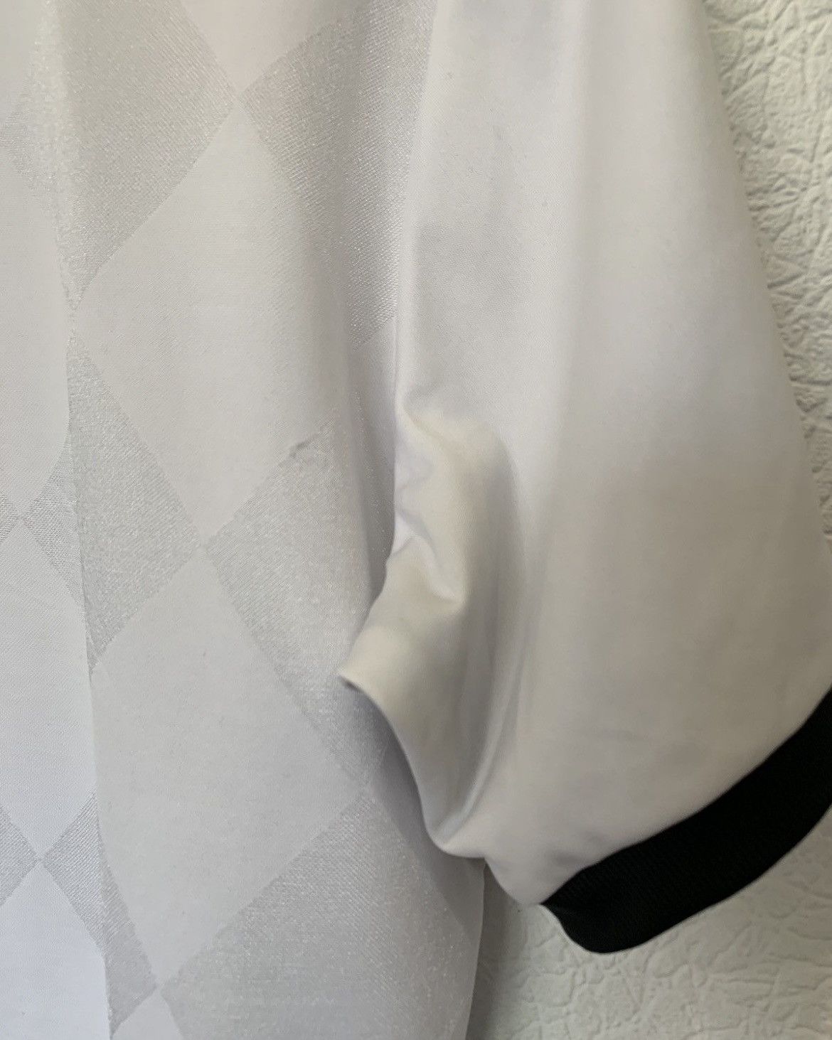 Umbro DERBY COUNTY UMBRO 2015/2016 HOME KIT SOCCER JERSEY JUST EAT Size US M / EU 48-50 / 2 - 6 Thumbnail