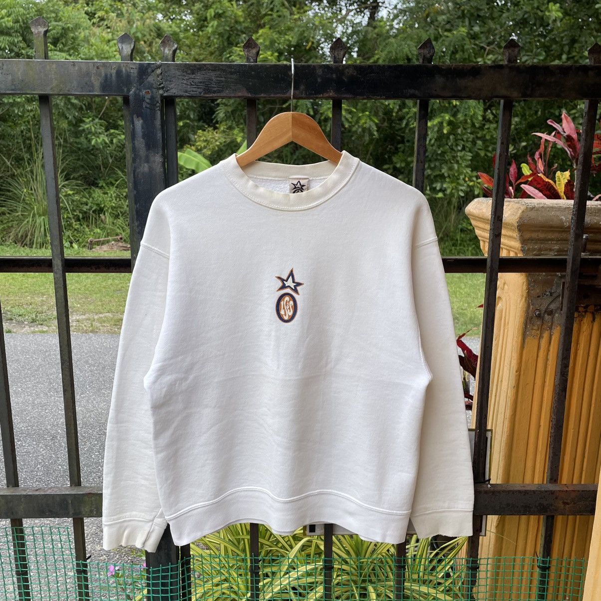 Welcome Skateboards 🔥Vintage 90s LSS Skateboard Big Logo Distress Sweatshirts Size US S / EU 44-46 / 1 - 3 Thumbnail