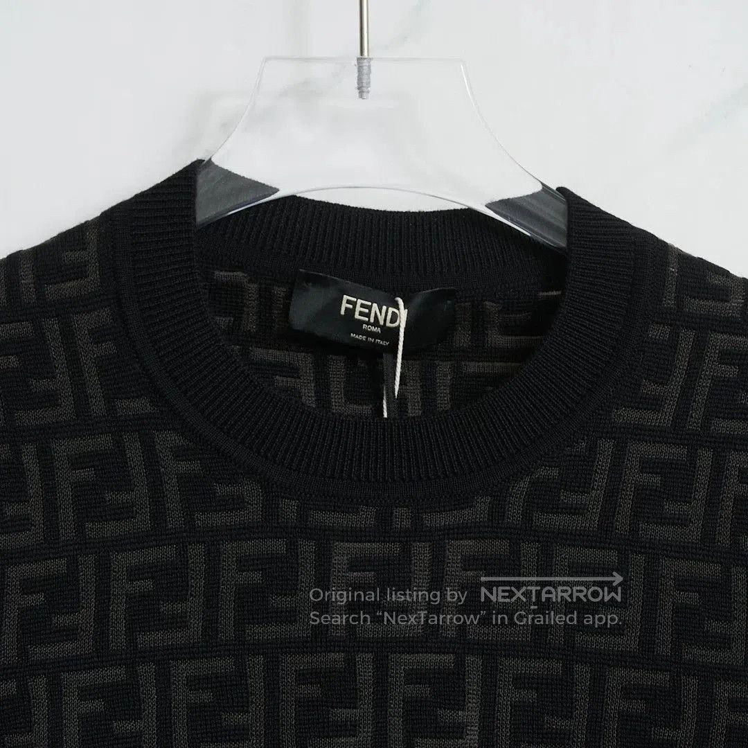 Fendi Fendi Men's Embossed Hollow Knit Sweater. Size US M / EU 48-50 / 2 - 2 Thumbnail