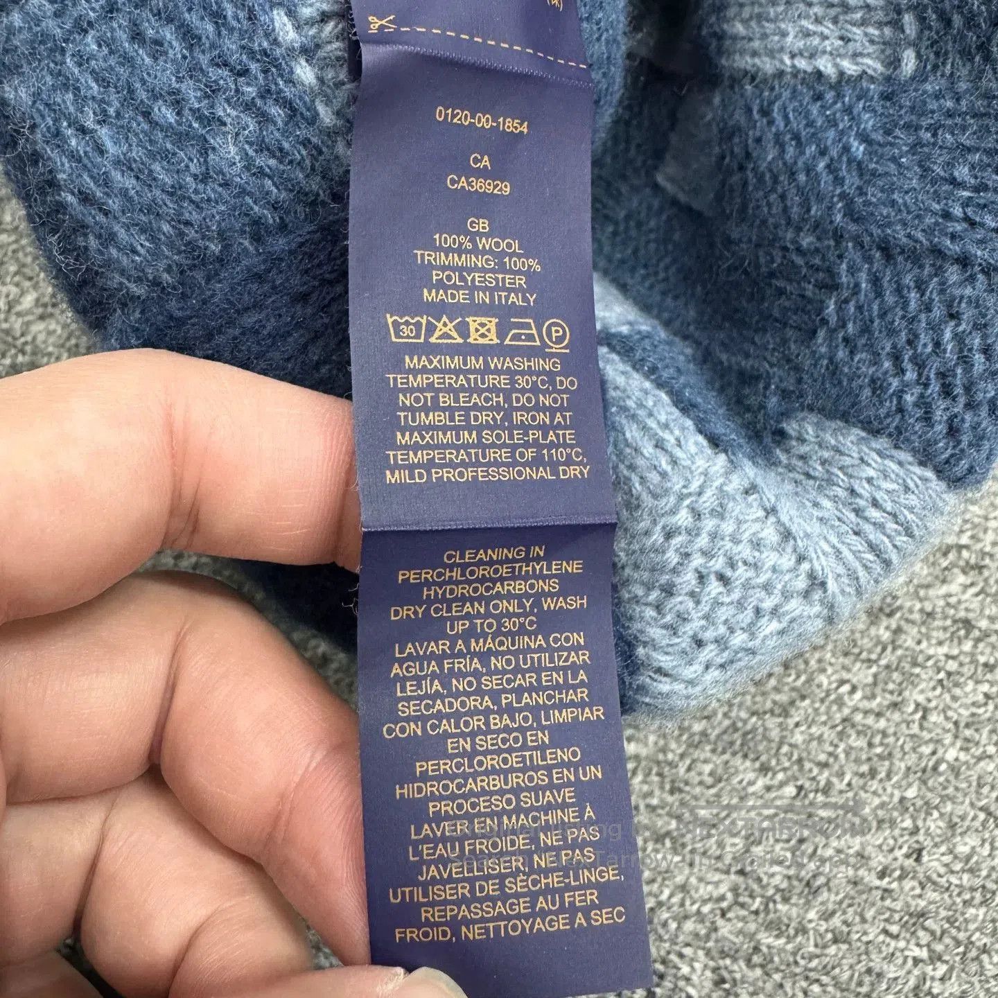 Louis Vuitton Louis Vuitton Wool Beanie with Text. Size ONE SIZE - 7 Thumbnail