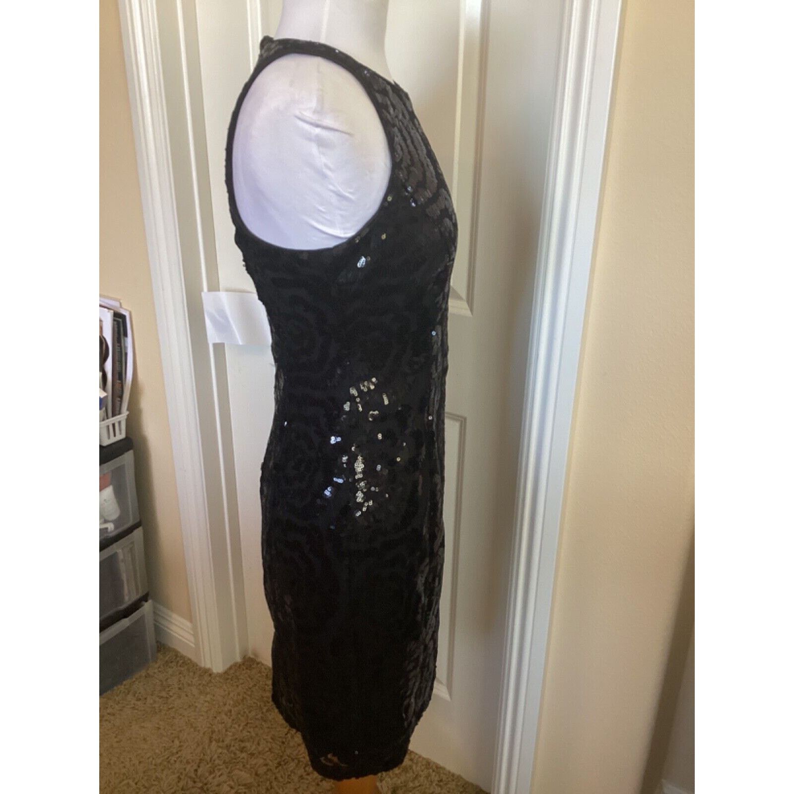 Calvin Klein 💋 CALVIN KLEIN BLACK SEQUINED HALTER COCKTAIL DRESS - SZ 4 Size S / US 4 / IT 40 - 7 Thumbnail