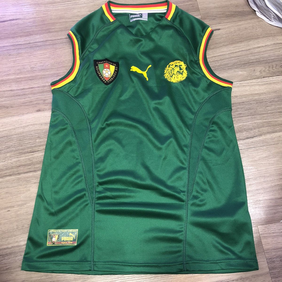 Other Cameroon worldcup 2002 home sleevesless shirt Size US L / EU 52-54 / 3 - 1 Thumbnail