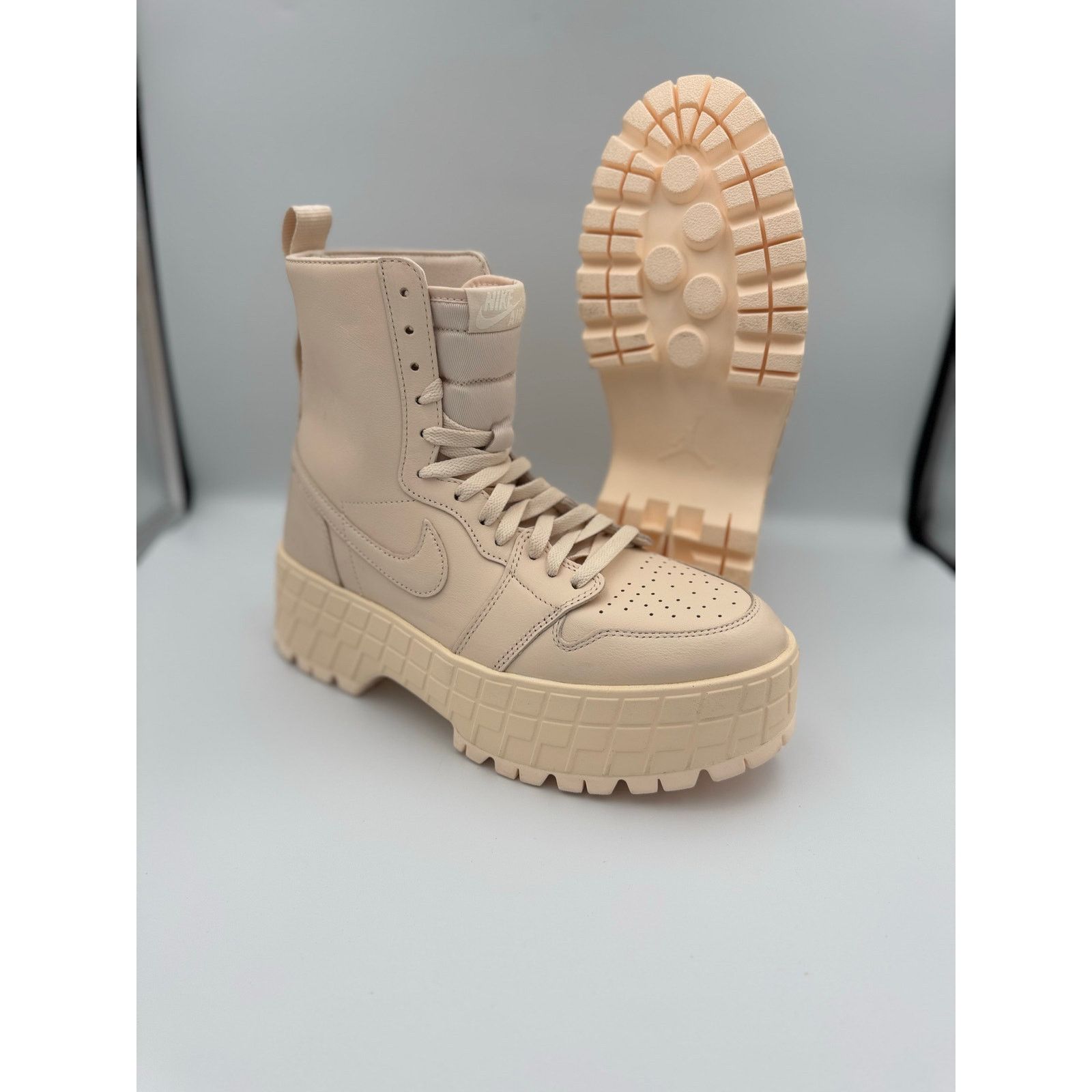 Nike Air Jordan 1 Brooklyn Guava Ice Sz11 Size ONE SIZE - 4 Thumbnail