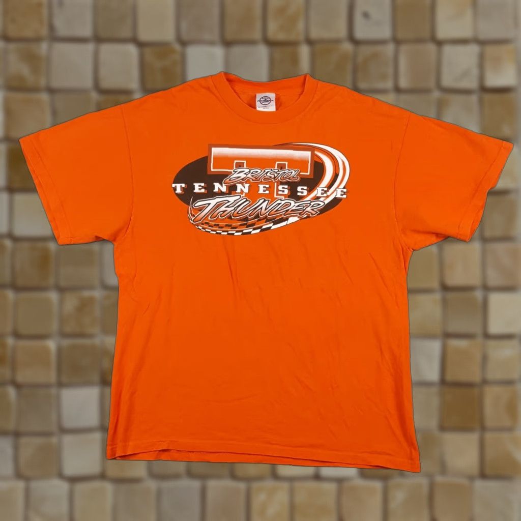 Delta Y2K Tennessee Bristol Thunder Valley NASCAR Men's Size Large Vintage T Shirt Car Size US L / EU 52-54 / 3 - 1 Thumbnail