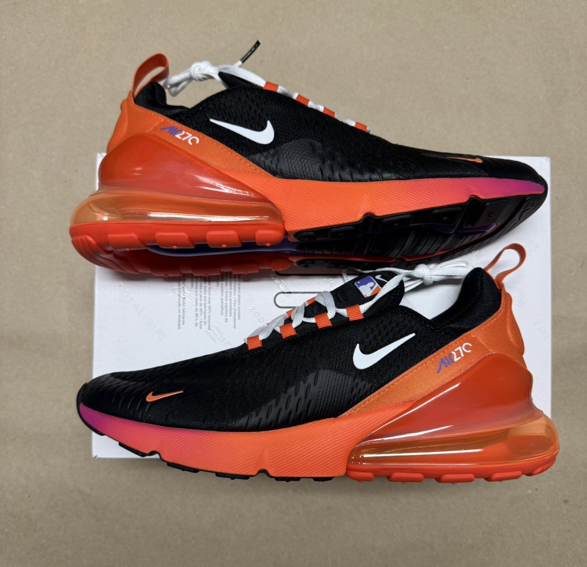 Nike Air Max 270 SF Giants Men's size 11 running shoes NEW!