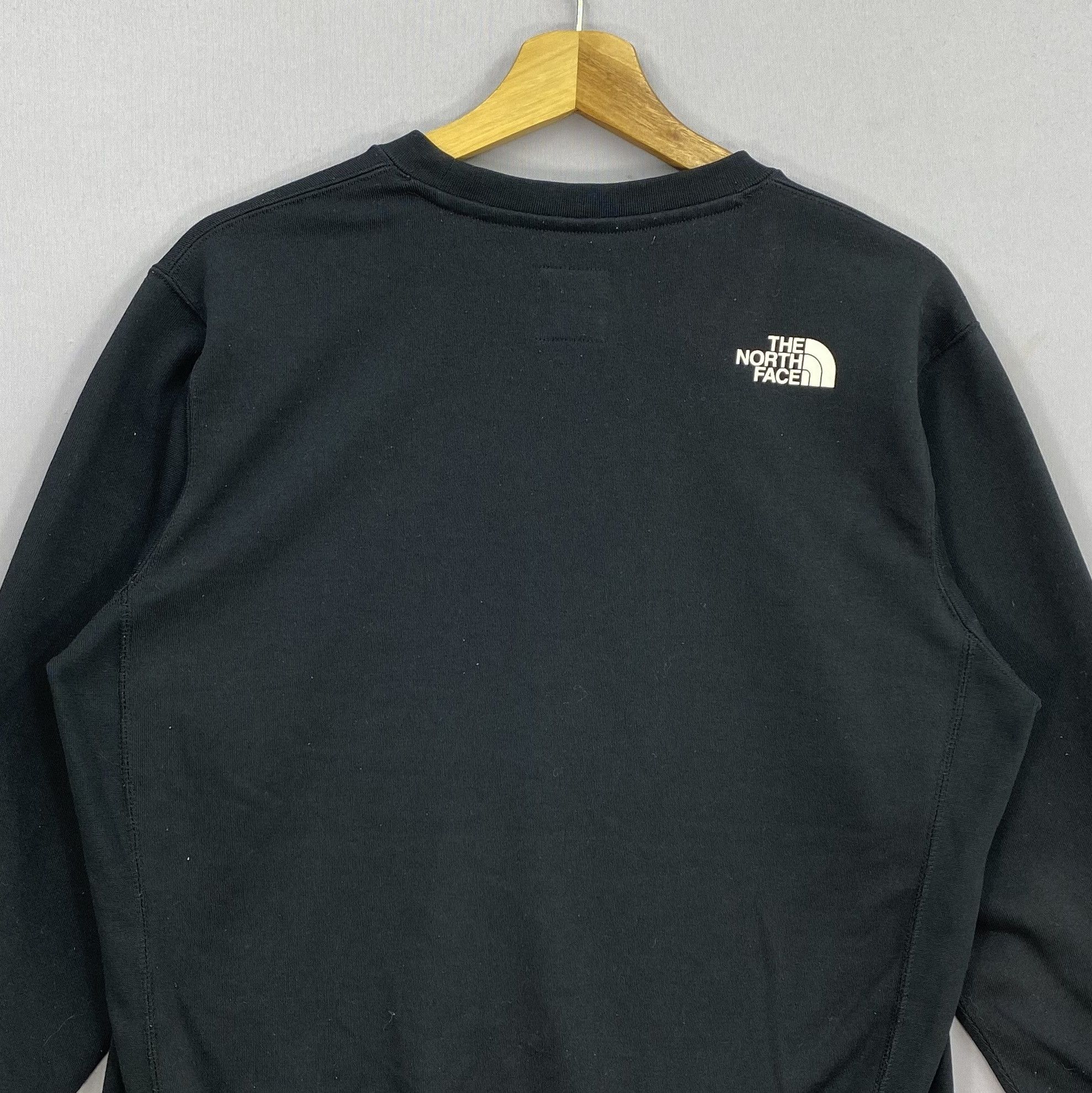 The North Face Vintage The North Face Pullover Sweatshirt Outdoor Jumper Size US L / EU 52-54 / 3 - 5 Thumbnail