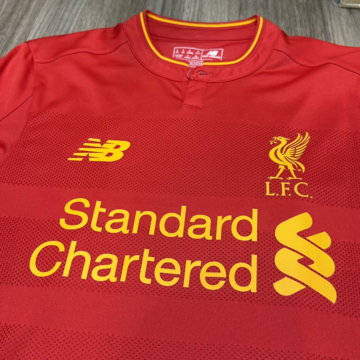 Sports Specialties Liverpool 16/17 home shirt #14 Henderson Size US S / EU 44-46 / 1 - 3 Thumbnail