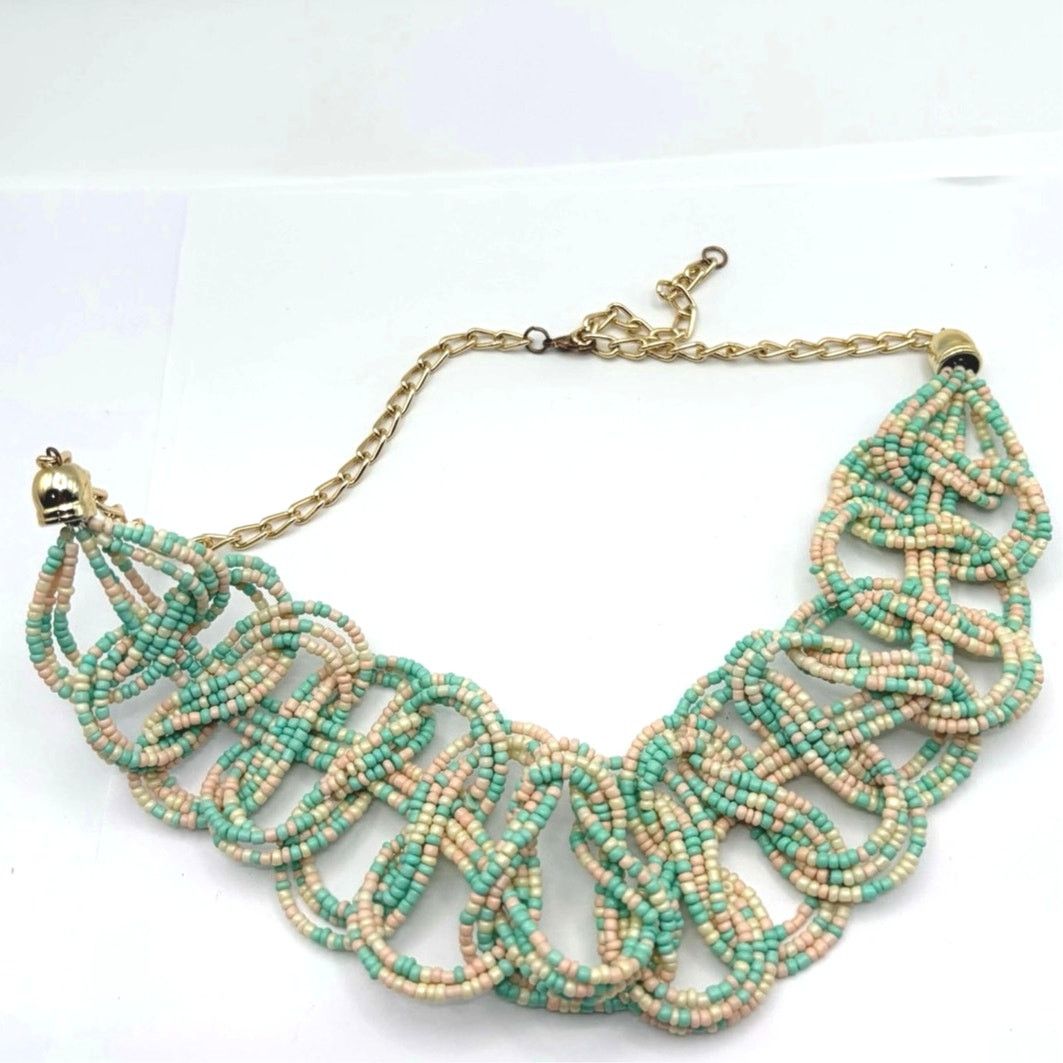 Other Green Multistrand Beaded Necklace Size ONE SIZE - 2 Thumbnail