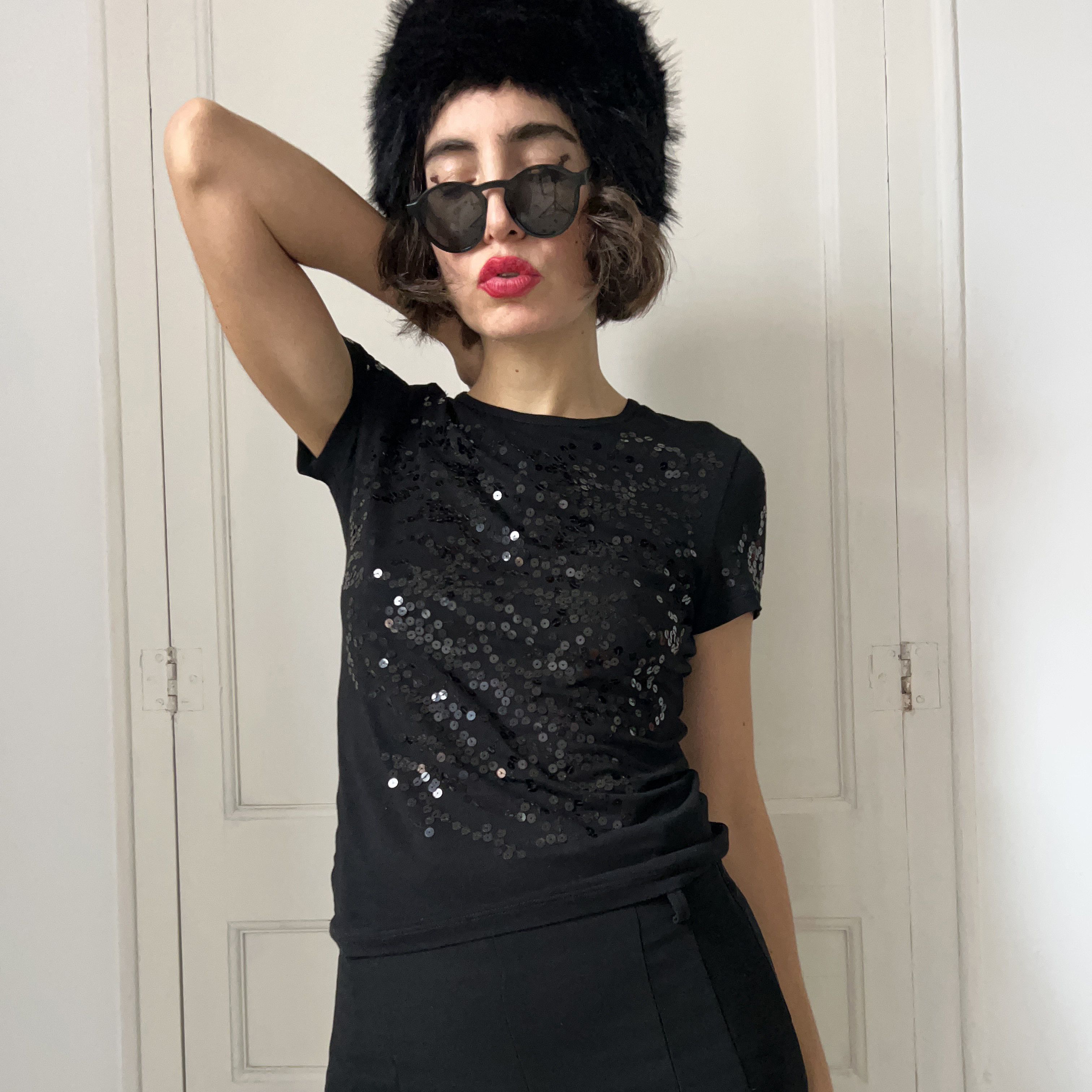 Moschino Moschino Black Sequin T-Shirt Size L / US 10 / IT 46 - 4 Thumbnail