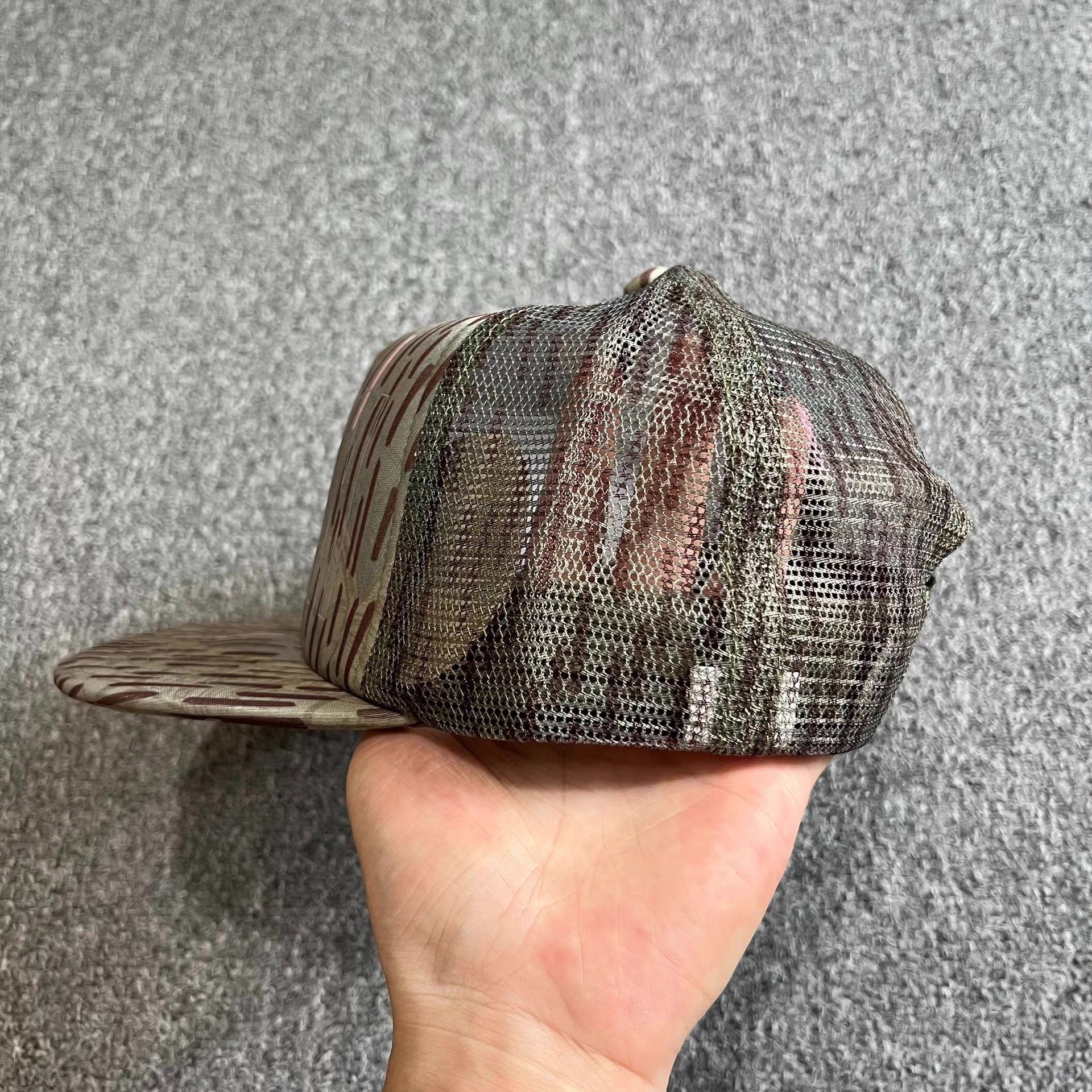 Billionaire Boys Club BBC ICECREAM Roll Flying Dog Mesh Trucker Baseball Cap Q7 Size ONE SIZE - 6 Thumbnail