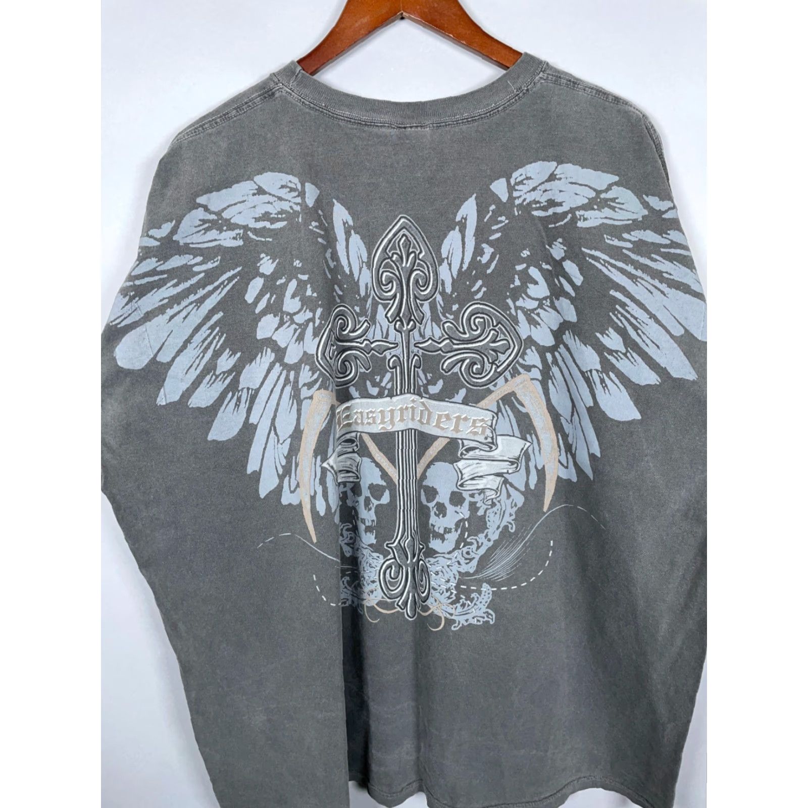 Vintage Authentic Pigment T-Shirt Adult 2X Gray Skulls Wings Biker Print Shirt Mens Regular Crew Neck Short Sleeve Graphic Print Size US XXL / EU 58 / 5 - 7 Thumbnail