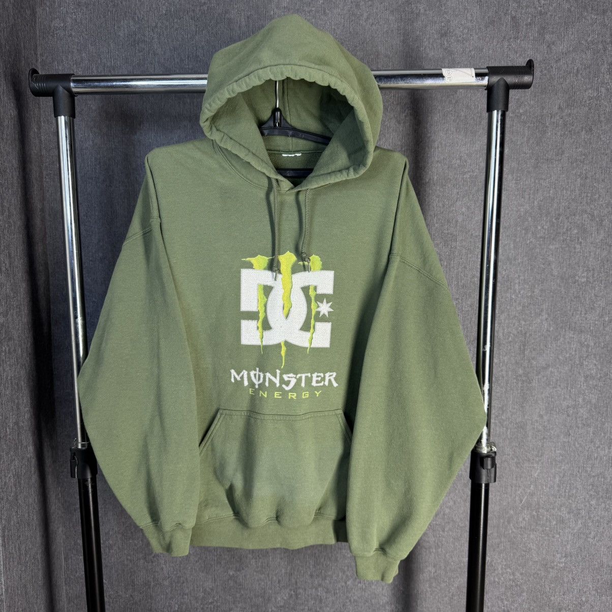 DC Vintage Y2k Monster Energy DC Racing Hoodie big logo Size US L / EU 52-54 / 3 - 1 Thumbnail