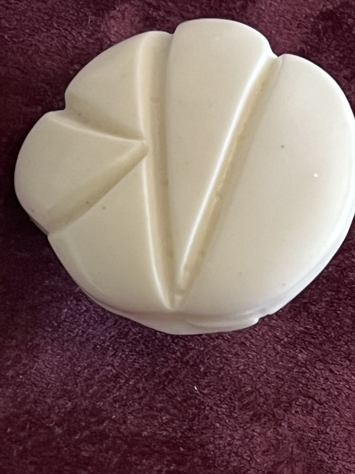 Other Vintage 1980s Cream Fan Shell Statement Clip-On Earrings Size ONE SIZE - 2 Thumbnail