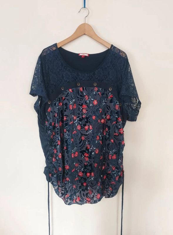 Joe Browns Joe Browns top UK 30 EU 58 Size 4XL / US 24-26 - 2 Thumbnail
