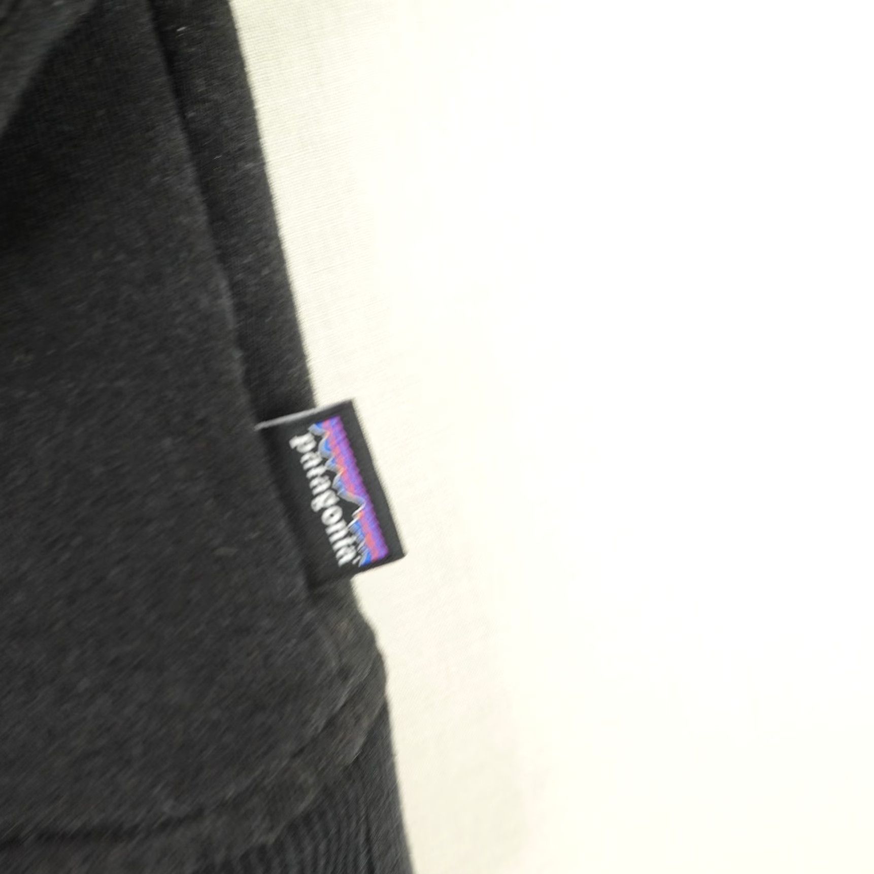 Patagonia Patagonia Hoodie Mens Large Black P-6 Uprisal Hoodie Pullover Sweater Sweatshirt Size US L / EU 52-54 / 3 - 6 Thumbnail
