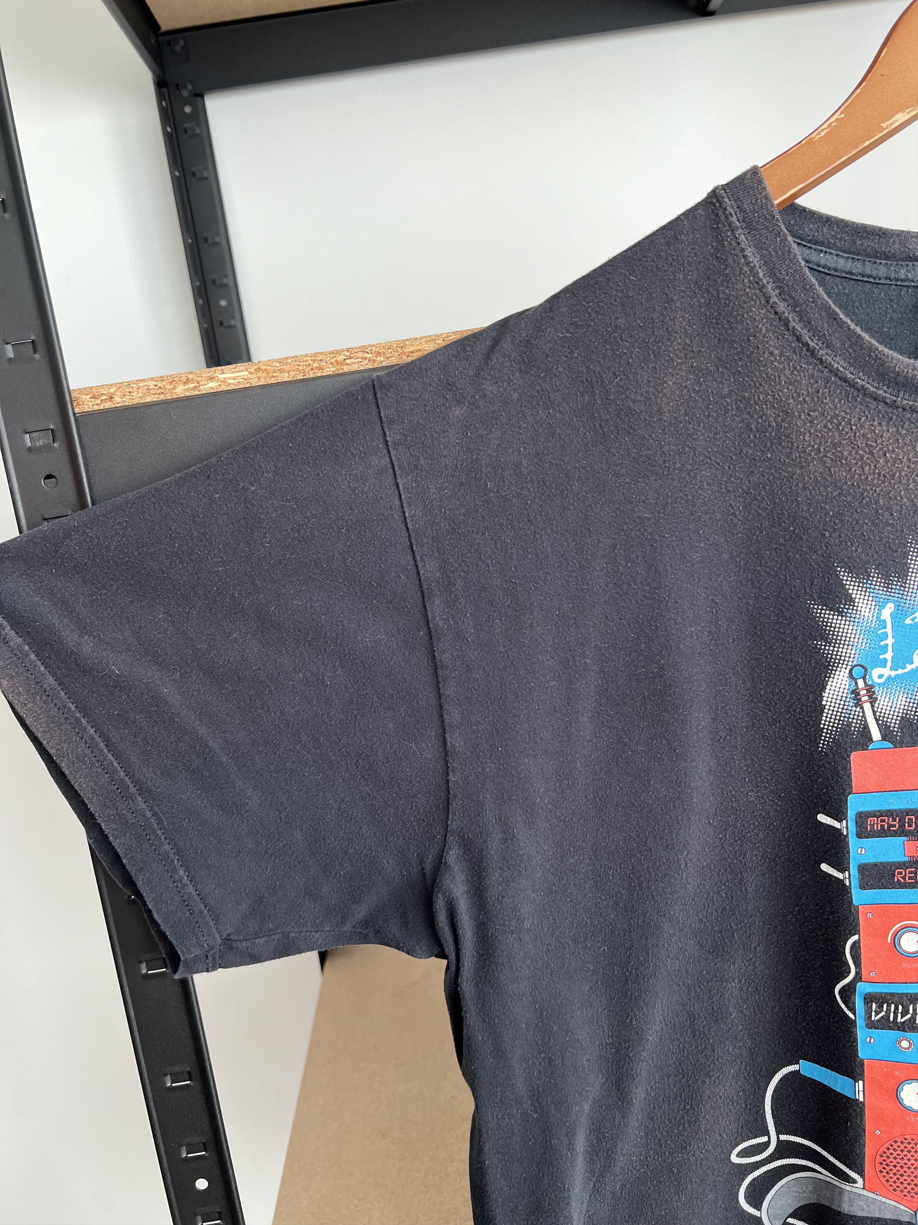 Band Tees Vintage 2013 Living Colour Vivid 25th Anniversary Tour Tee Size US XL / EU 56 / 4 - 11 Thumbnail