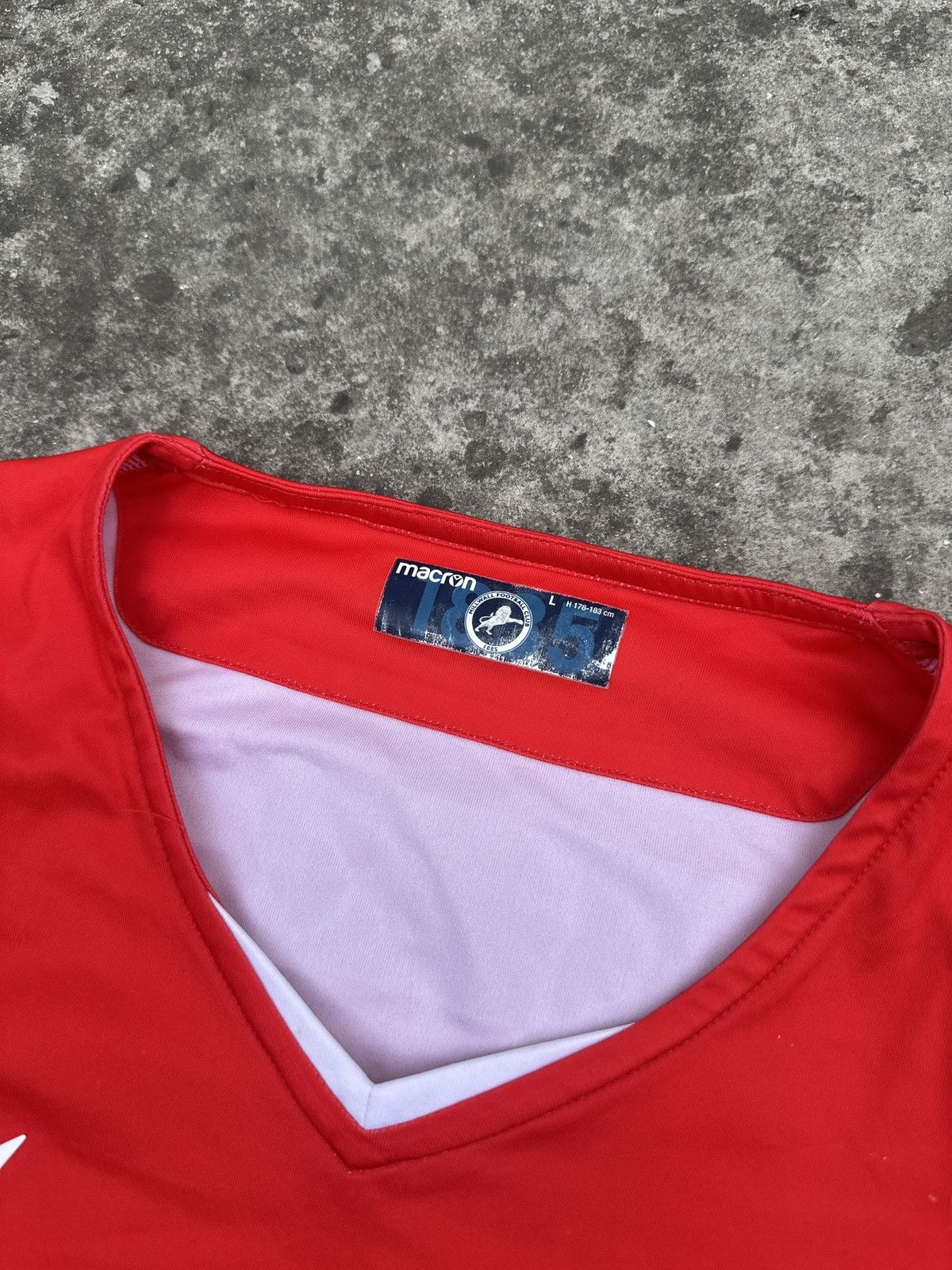 Macron Macron Millwall FC Soccer Jersey Rare Streetwear Casual UK L Size US XXL / EU 58 / 5 - 3 Thumbnail