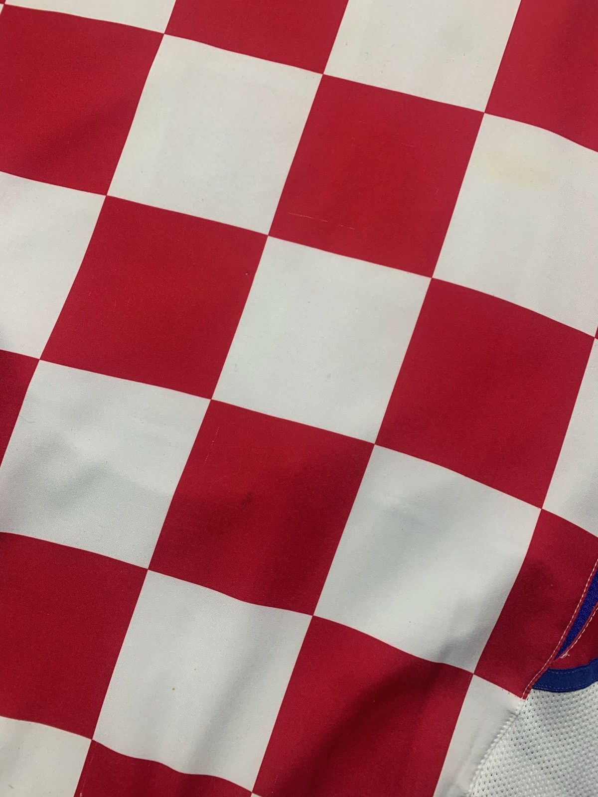 Nike × Vintage Vintage Croatia Nike soccer jersey size XL Size US XL / EU 56 / 4 - 4 Thumbnail