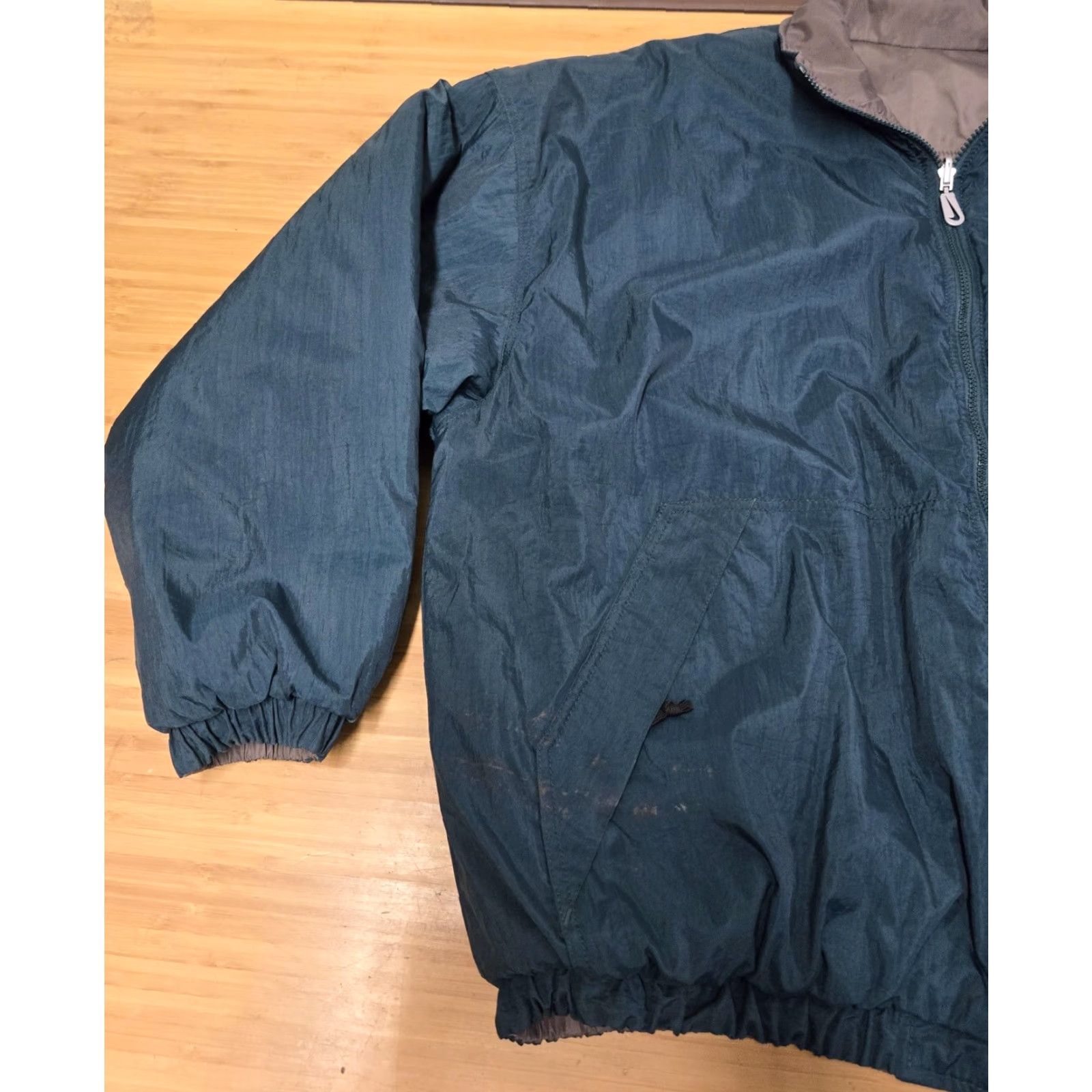 Nike Nike Athletic Jacket Mens XL Green Gray Full Zip Quilted Lined Back Swoosh Logo Size US XL / EU 56 / 4 - 4 Thumbnail