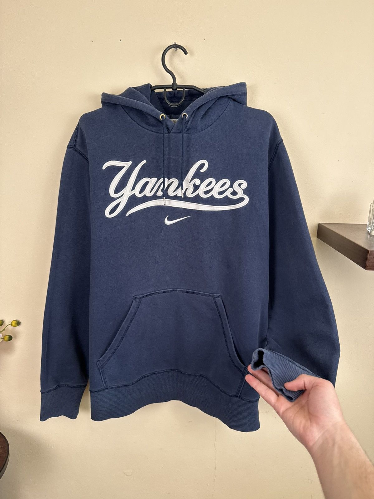 New York Yankees Vintage New York Yankees Hoodie Mens XL MLB Center Nike Size US XL / EU 56 / 4 - 11 Thumbnail